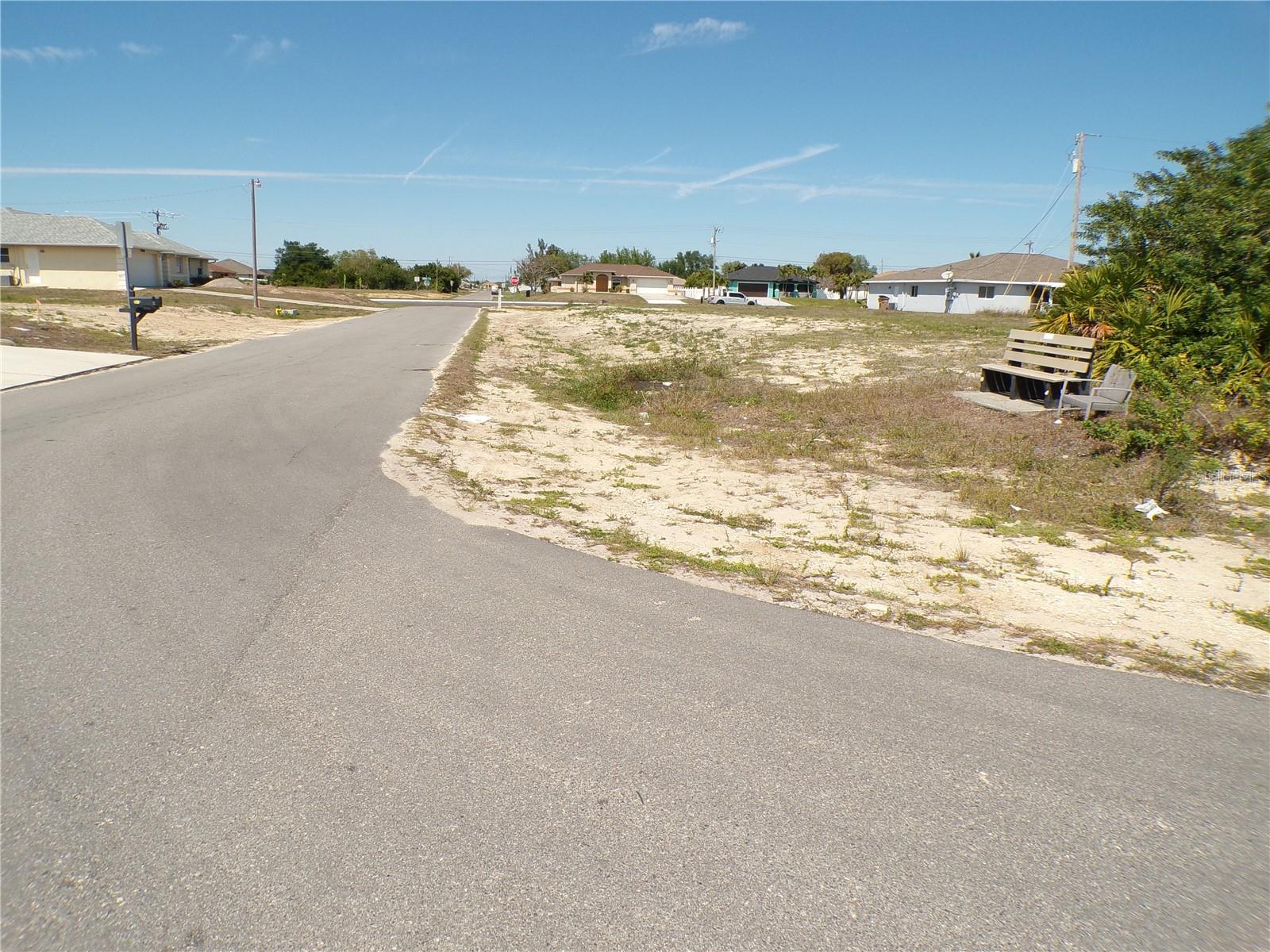 821 NE 15TH LN, CAPE CORAL, FL, 33909
