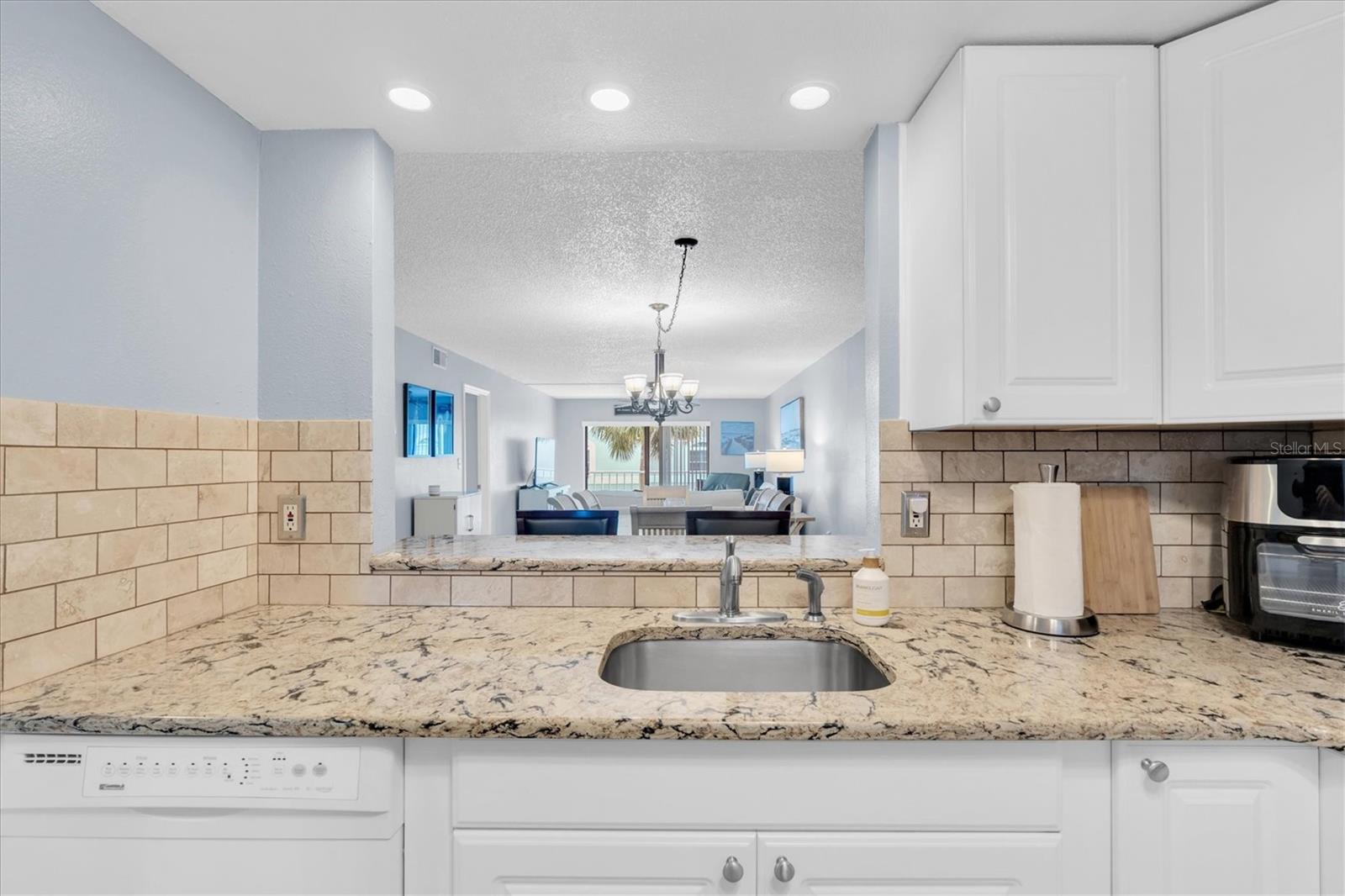 719 PINELLAS BAYWAY S #110, ST PETERSBURG, FL, 33715