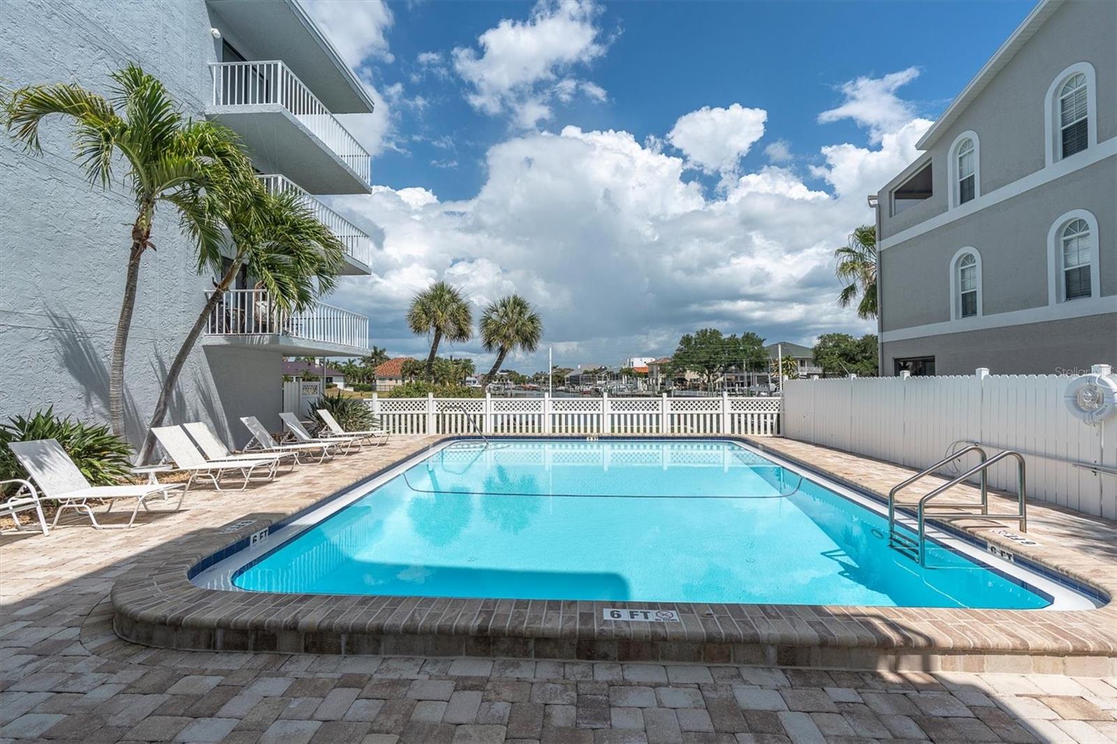 719 PINELLAS BAYWAY S #110, ST PETERSBURG, FL, 33715