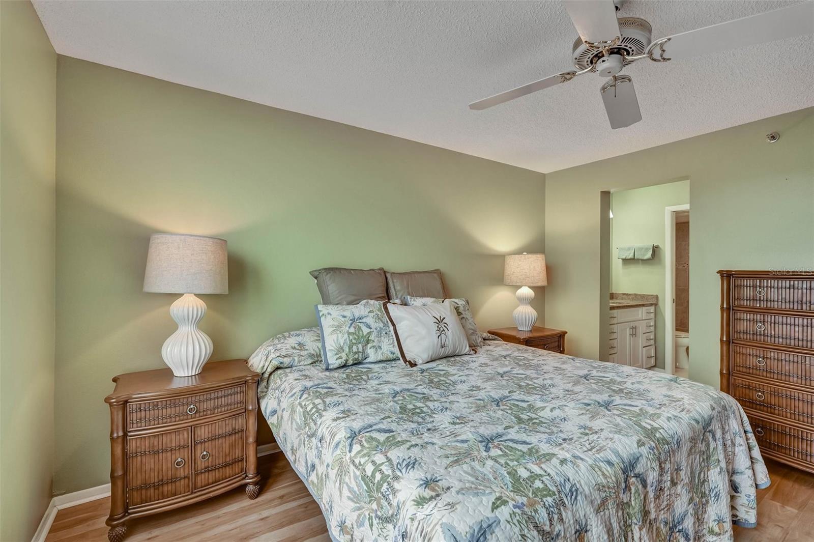 4570 PINEBROOK CIRCLE CIR #404, BRADENTON, FL, 34209