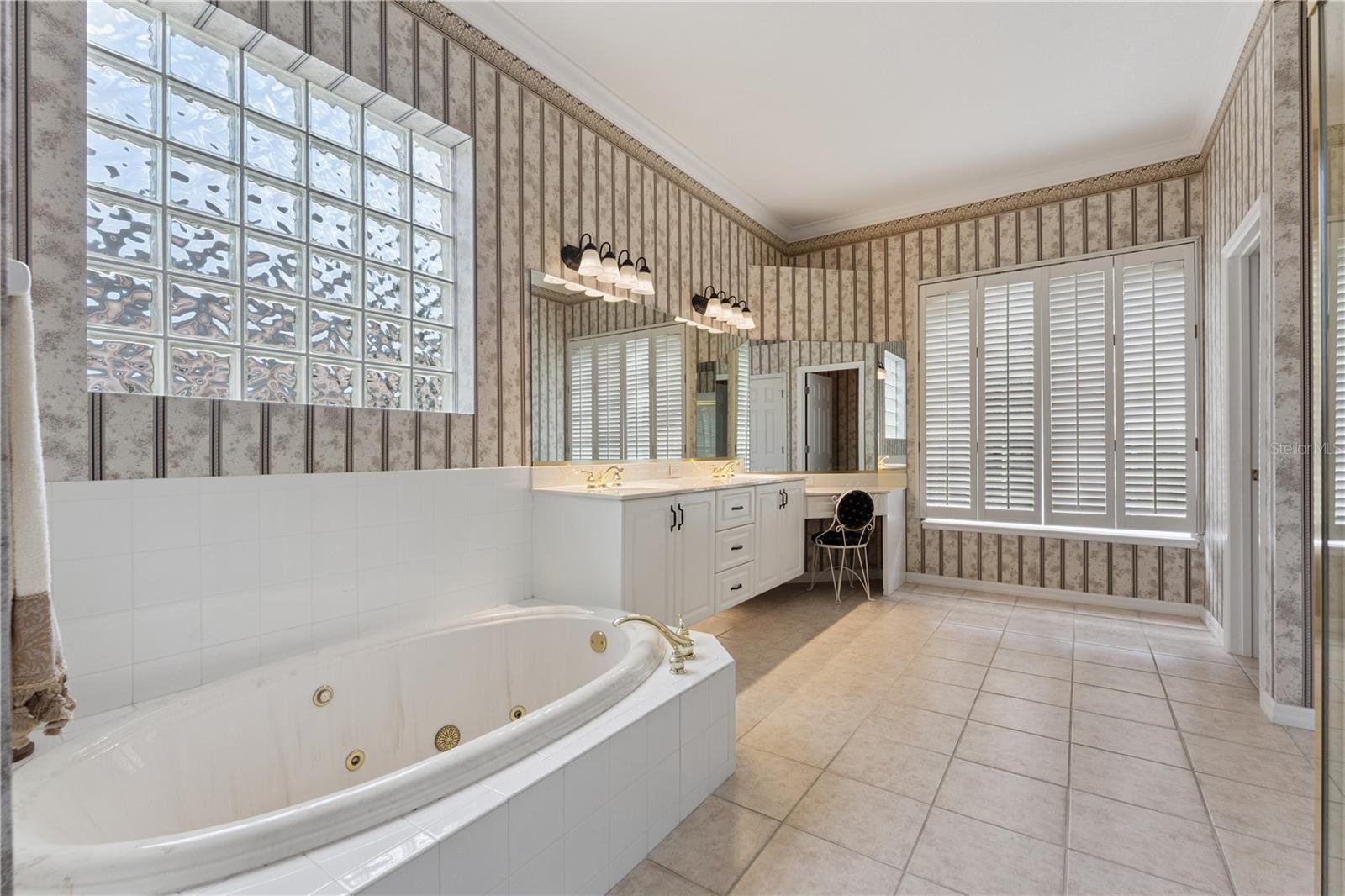3823 WINDING LAKE CIR, ORLANDO, FL, 32835