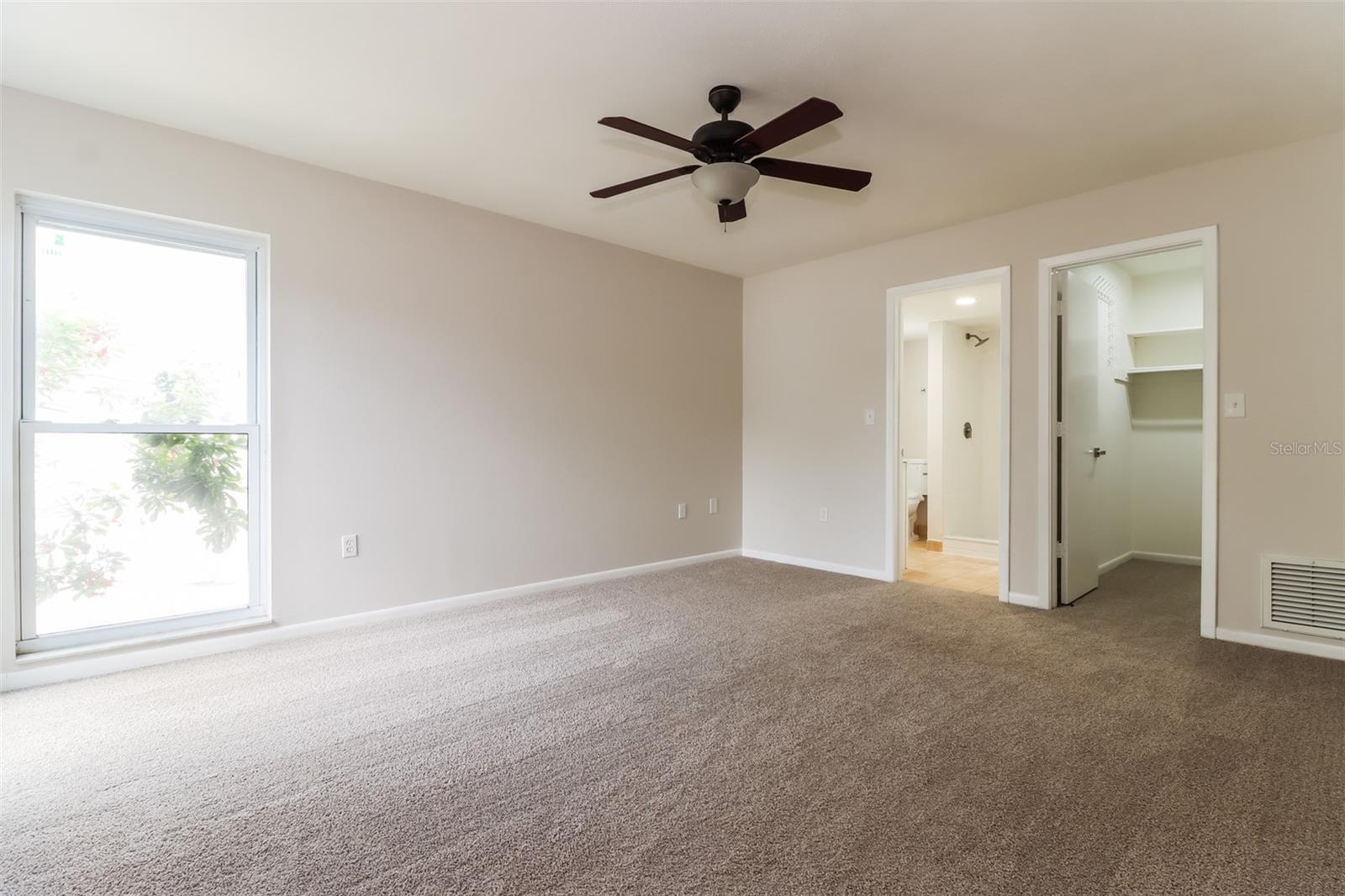 12056 93RD ST, LARGO, FL, 33773