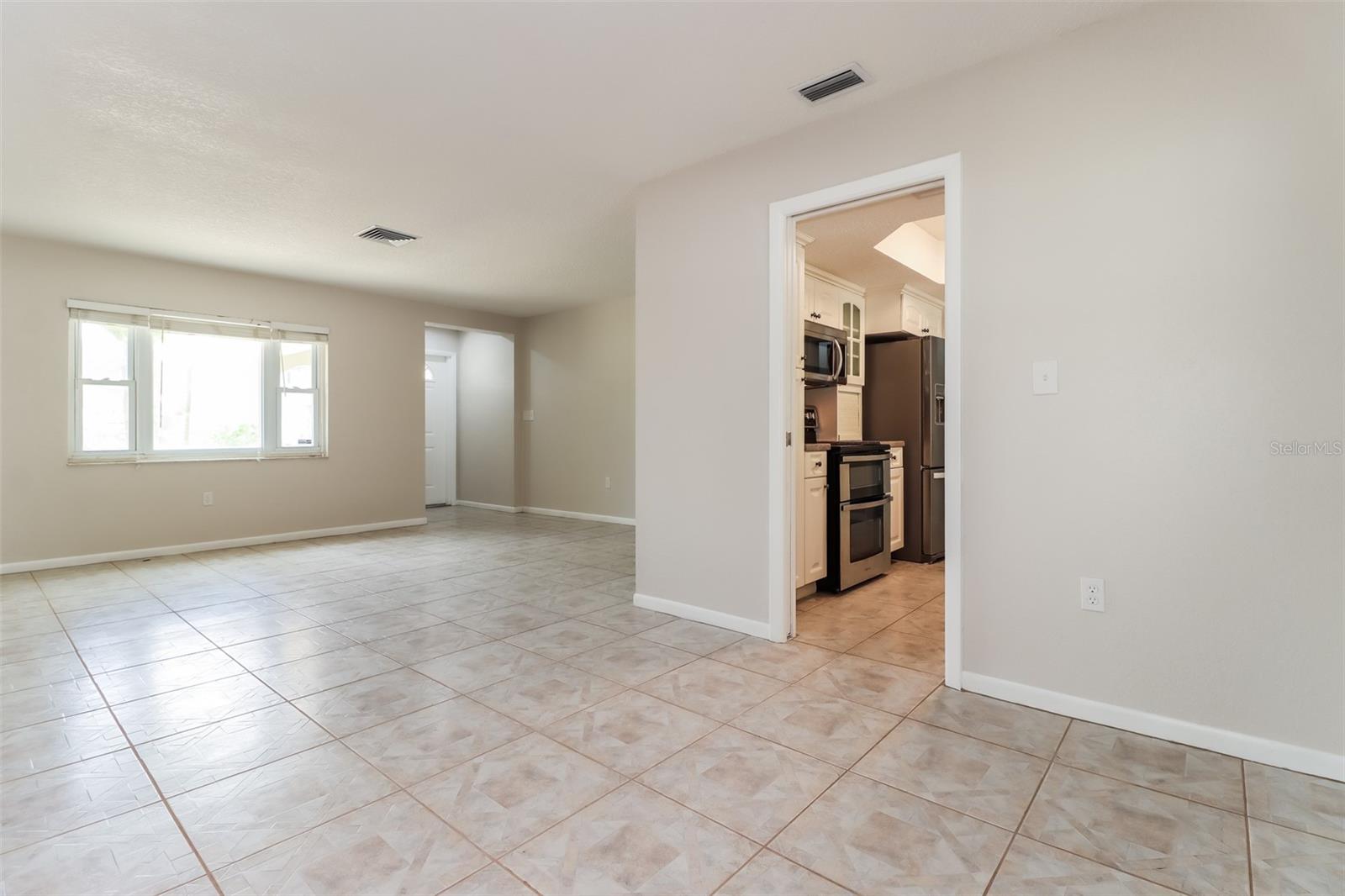 12056 93RD ST, LARGO, FL, 33773