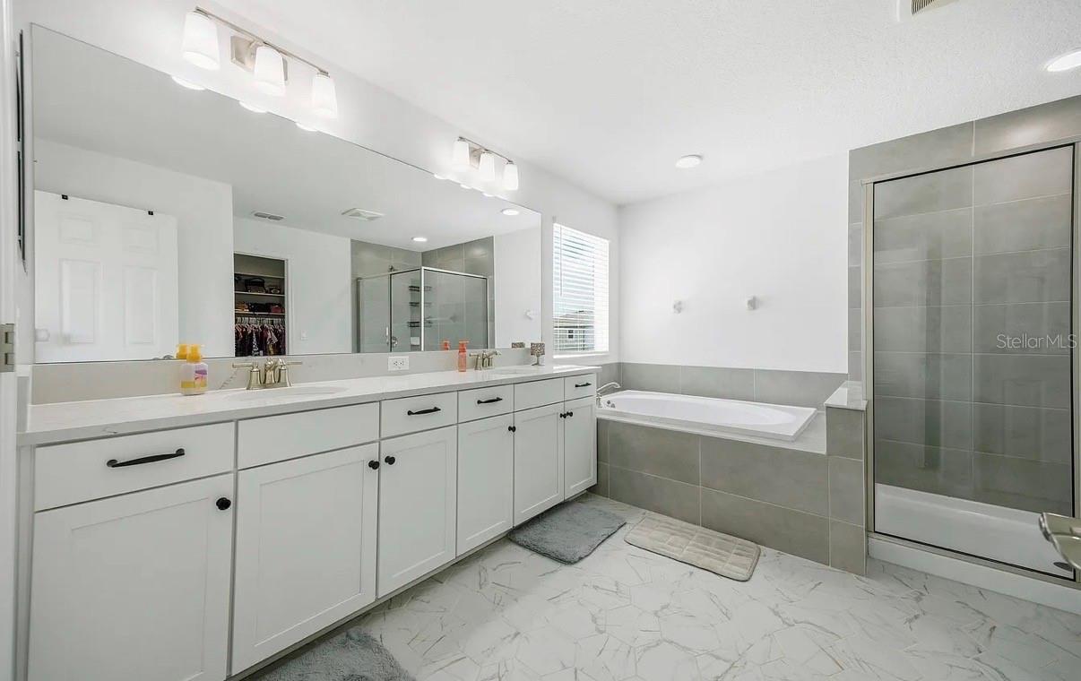 7792 NOTCHED PINE BND, WESLEY CHAPEL, FL, 33545