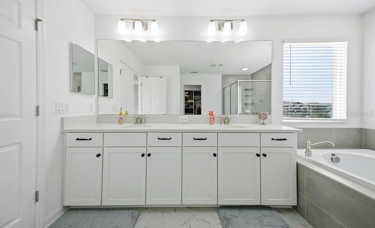 7792 NOTCHED PINE BND, WESLEY CHAPEL, FL, 33545