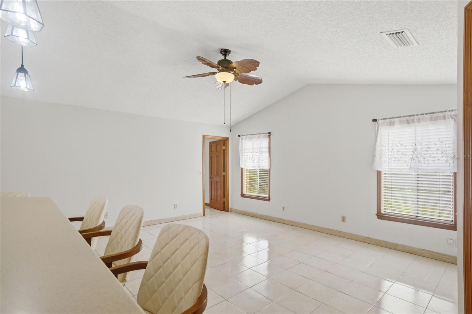 2202 BANBURY AVE, DELTONA, FL, 32725