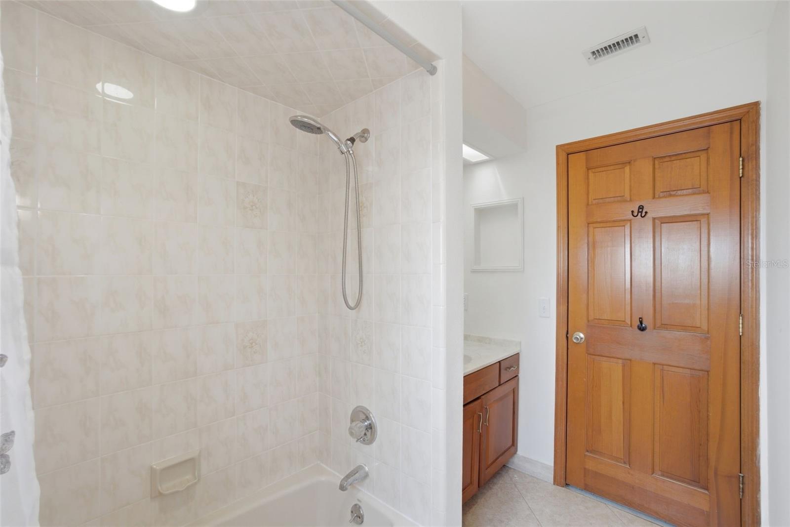 2202 BANBURY AVE, DELTONA, FL, 32725