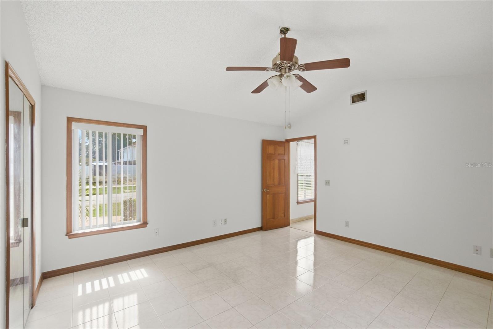 2202 BANBURY AVE, DELTONA, FL, 32725