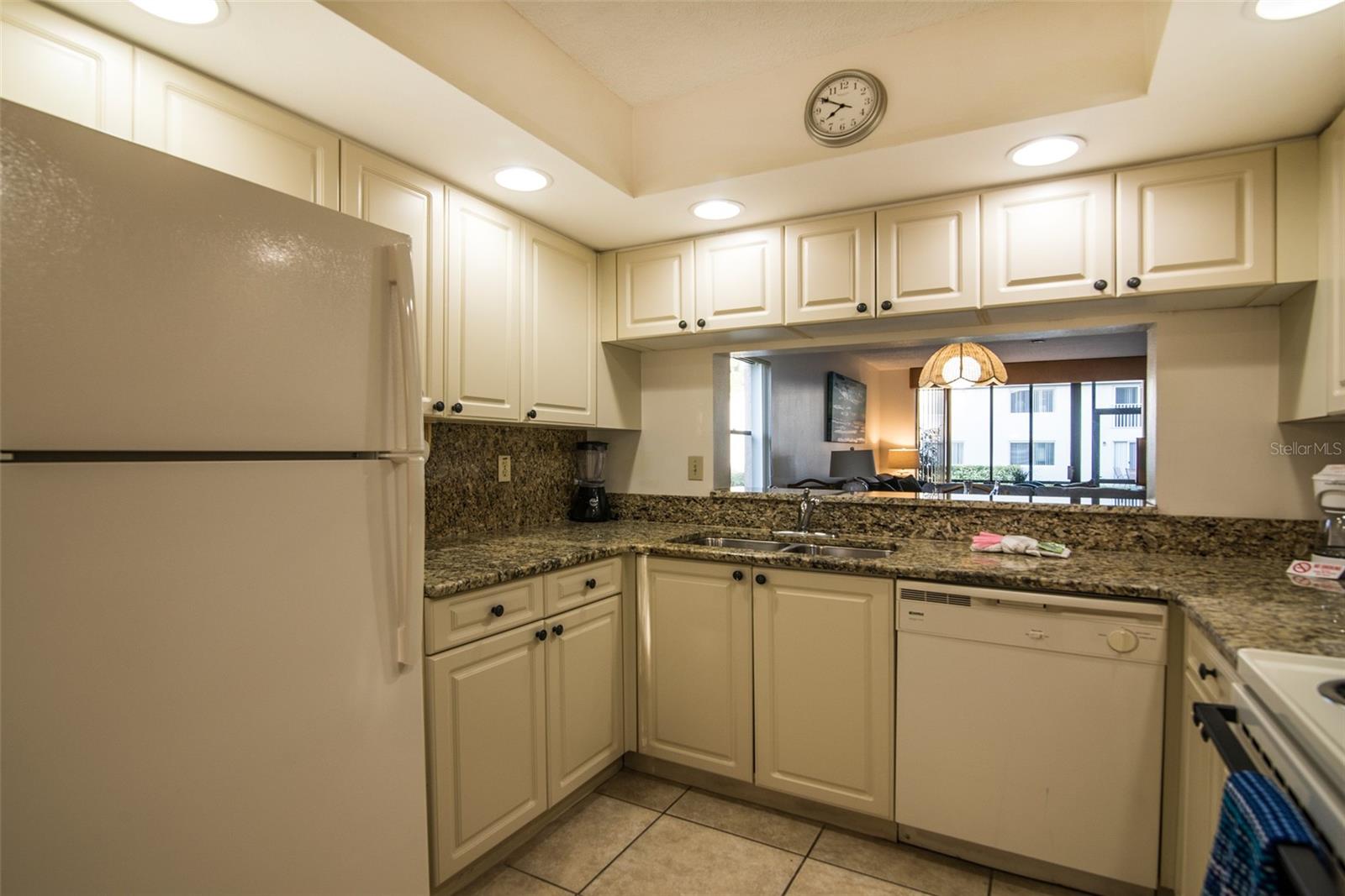 4425 45TH AVE W #101, BRADENTON, FL, 34210