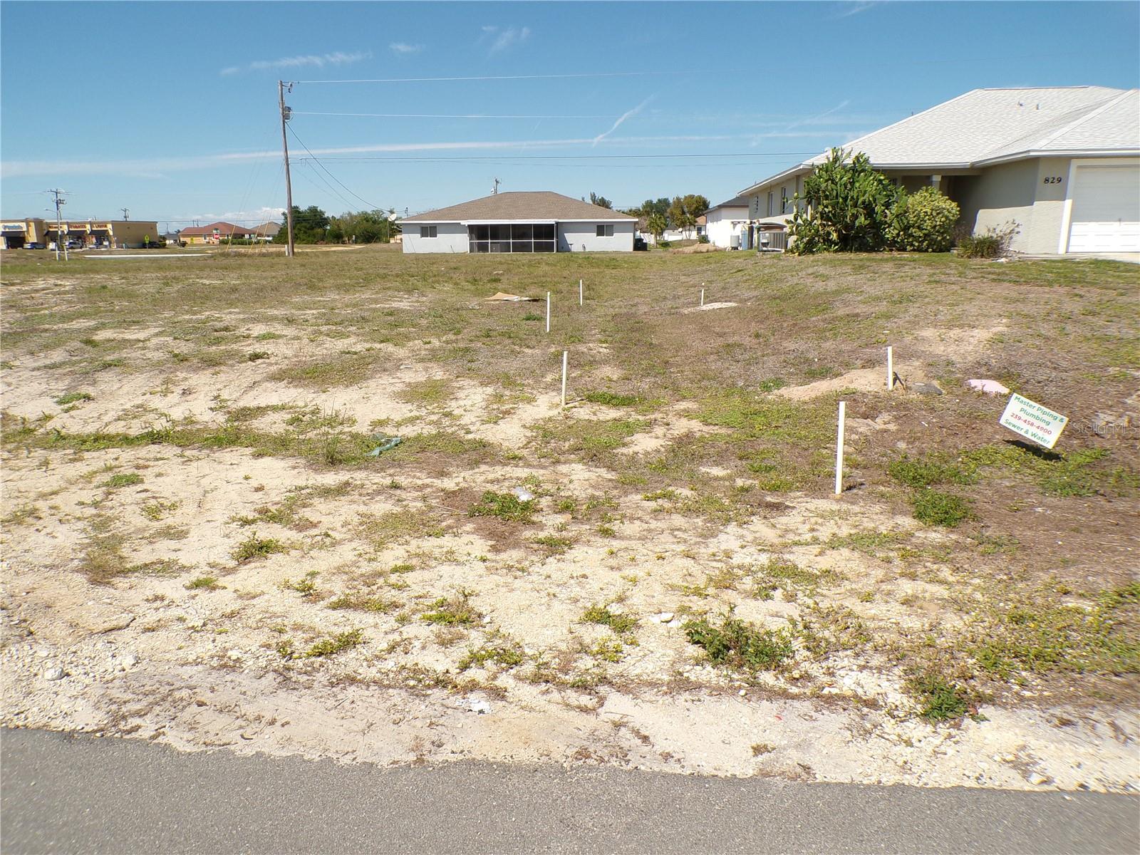 825 NE 15TH LN, CAPE CORAL, FL, 33909