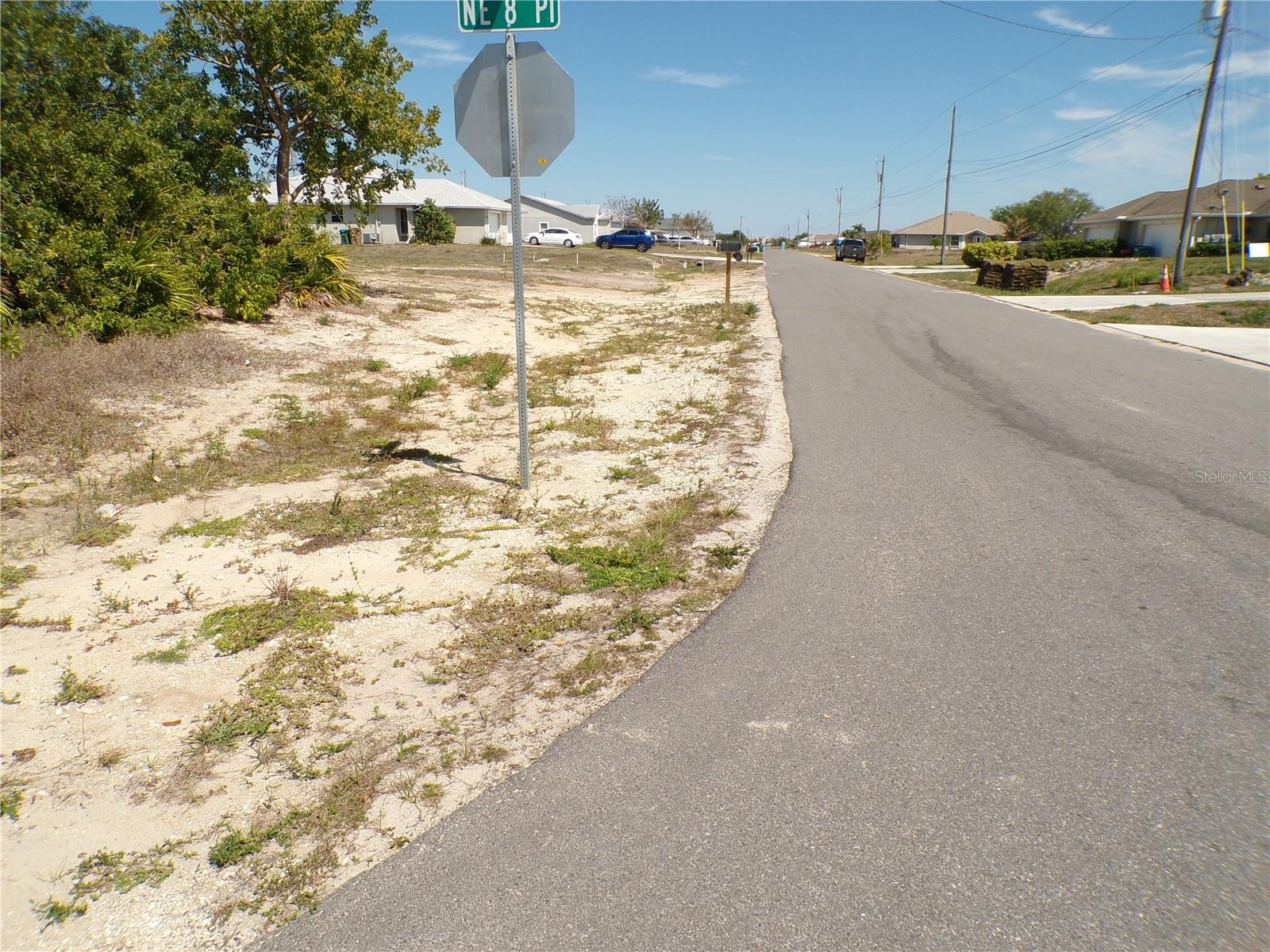 825 NE 15TH LN, CAPE CORAL, FL, 33909