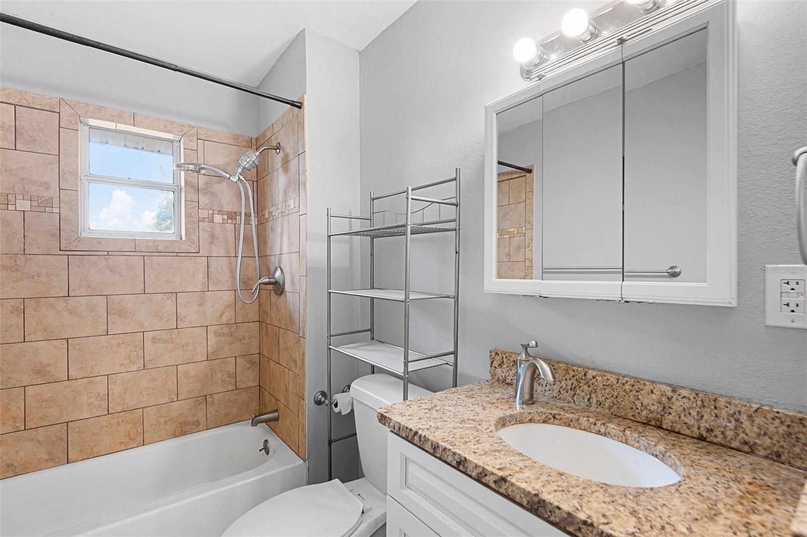 39014 KIRKLAND DR, ZEPHYRHILLS, FL, 33542