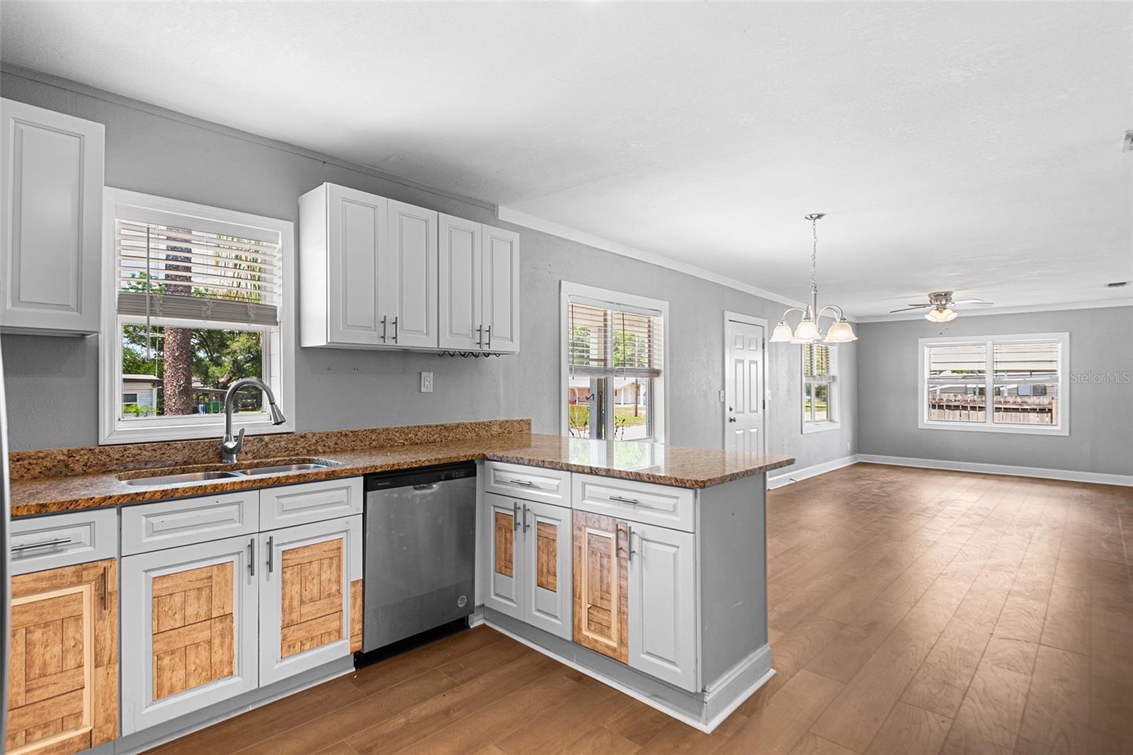 39014 KIRKLAND DR, ZEPHYRHILLS, FL, 33542