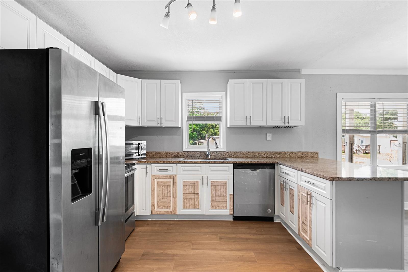 39014 KIRKLAND DR, ZEPHYRHILLS, FL, 33542
