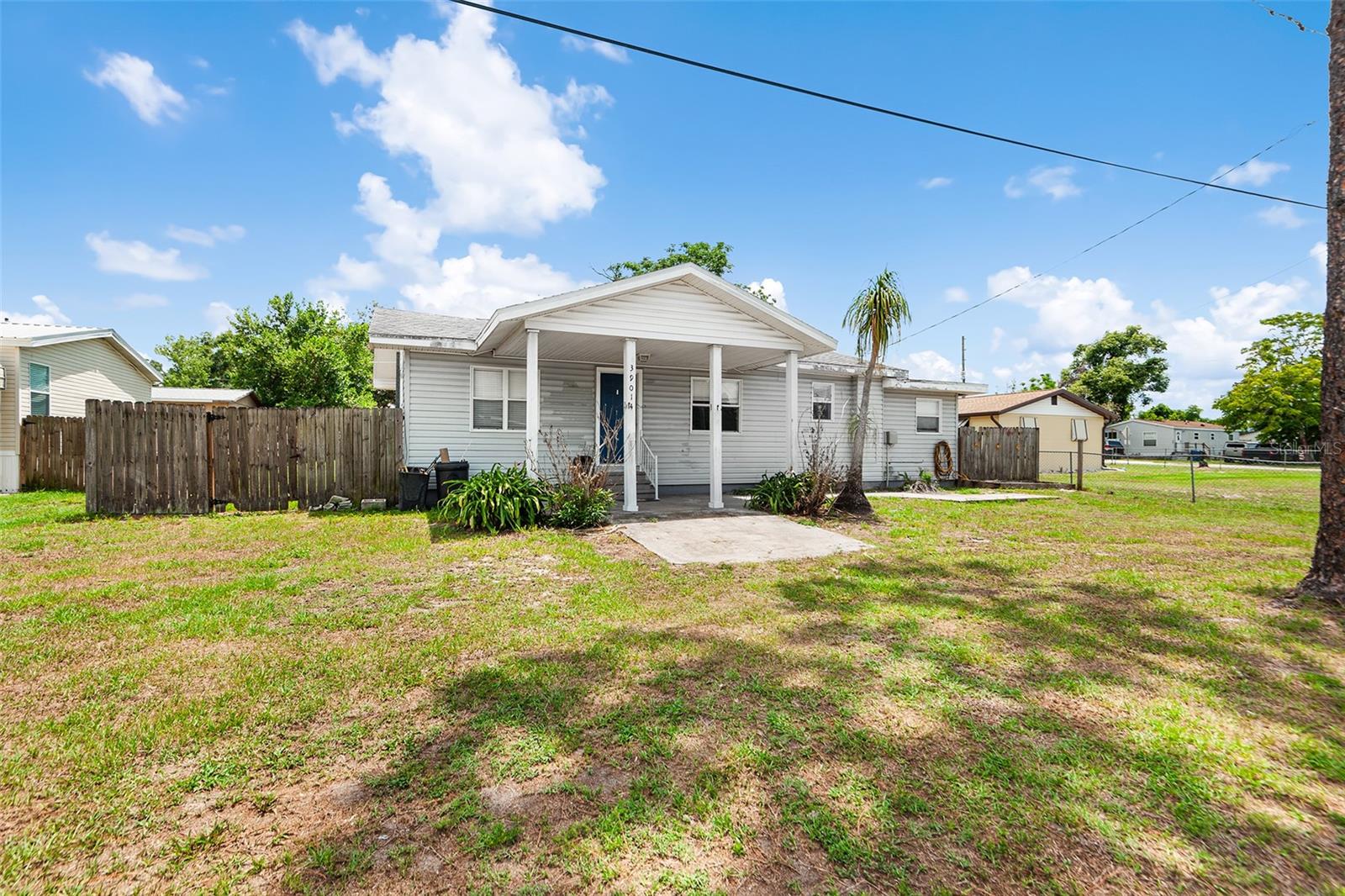 39014 KIRKLAND DR, ZEPHYRHILLS, FL, 33542