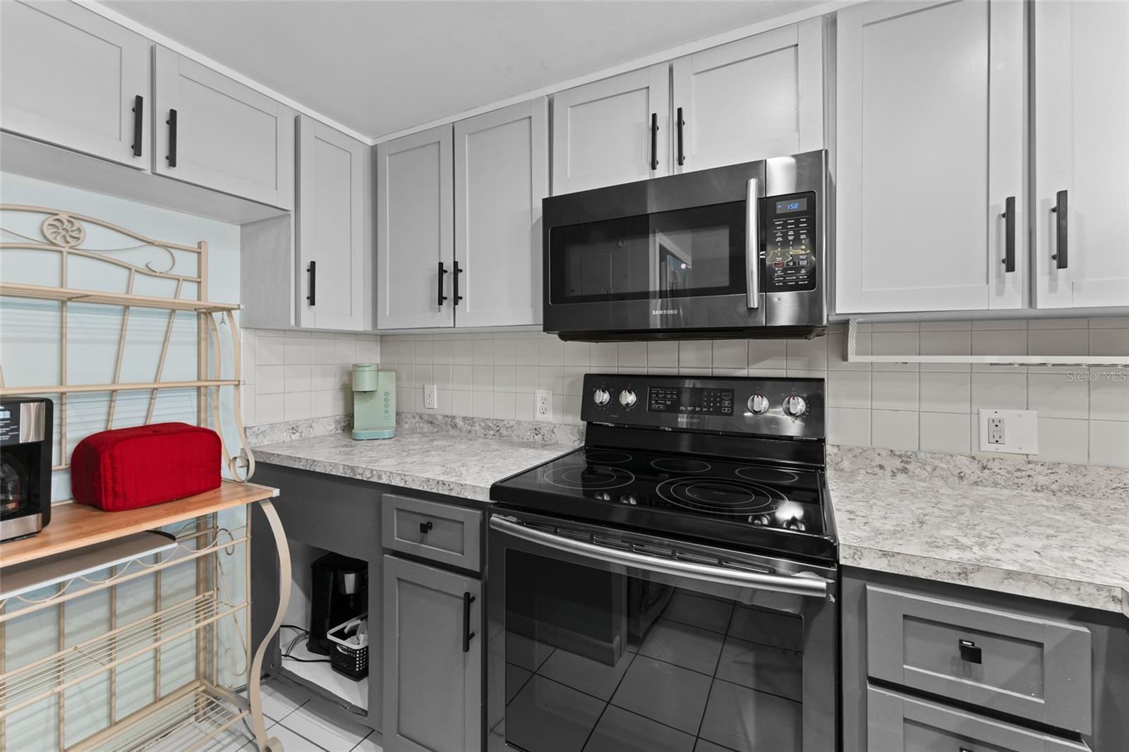 2571 CYPRUS DR #1-101, PALM HARBOR, FL, 34684