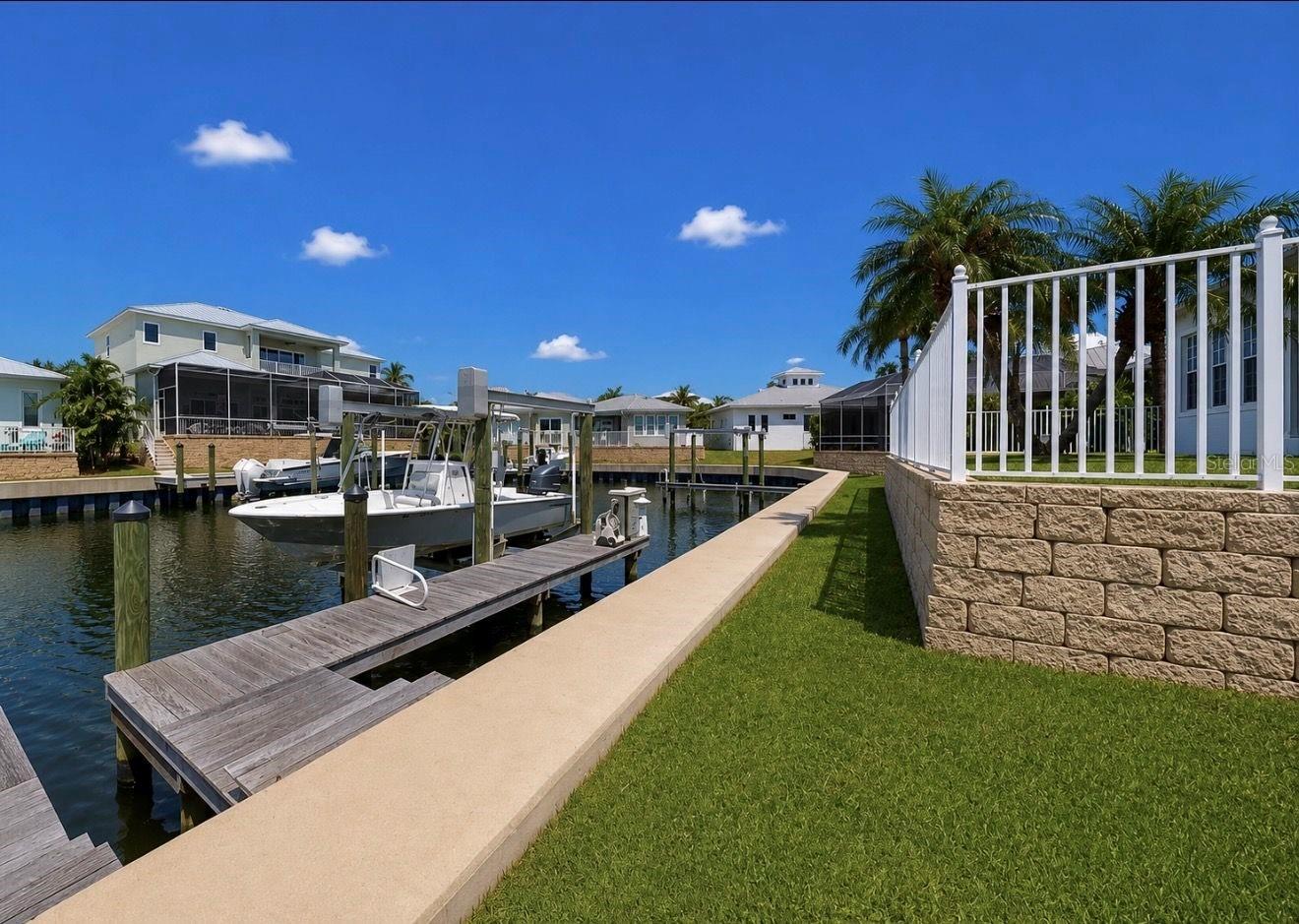 611 MIRABAY BLVD, APOLLO BEACH, FL, 33572