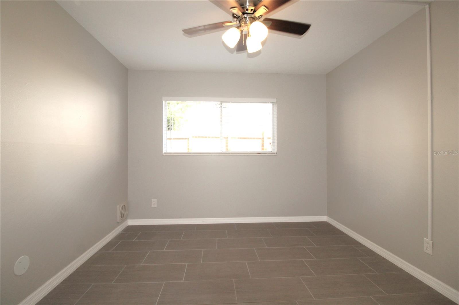 3001 BEE RIDGE RD #121, SARASOTA, FL, 34239