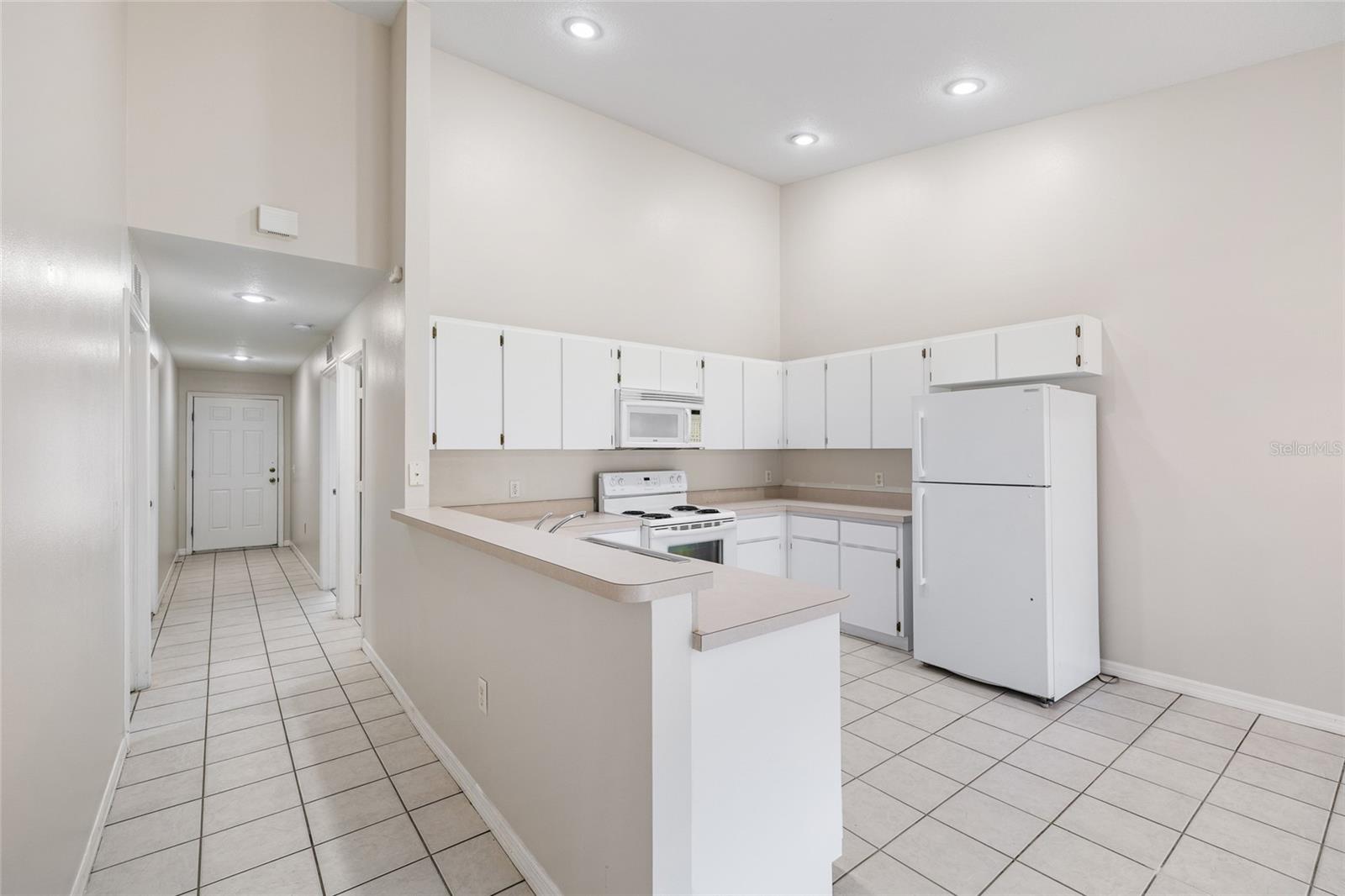 37228 GRASSY HILL LN, DADE CITY, FL, 33525