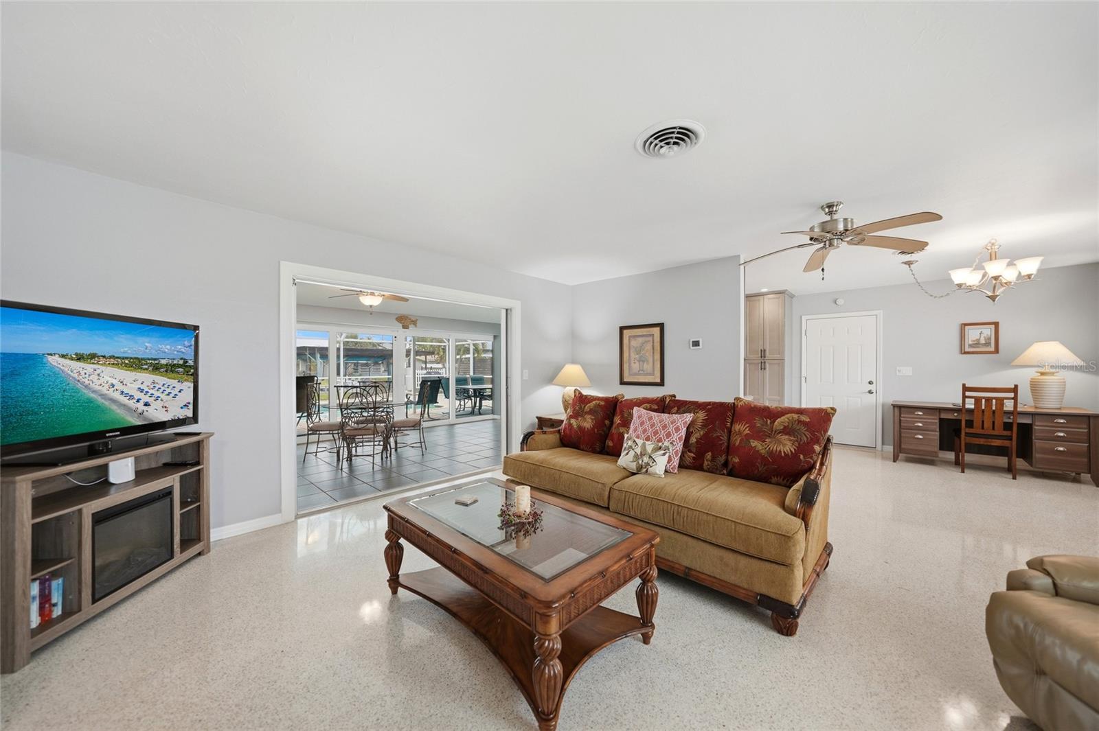 1433 LEMON BAY DR, ENGLEWOOD, FL, 34223