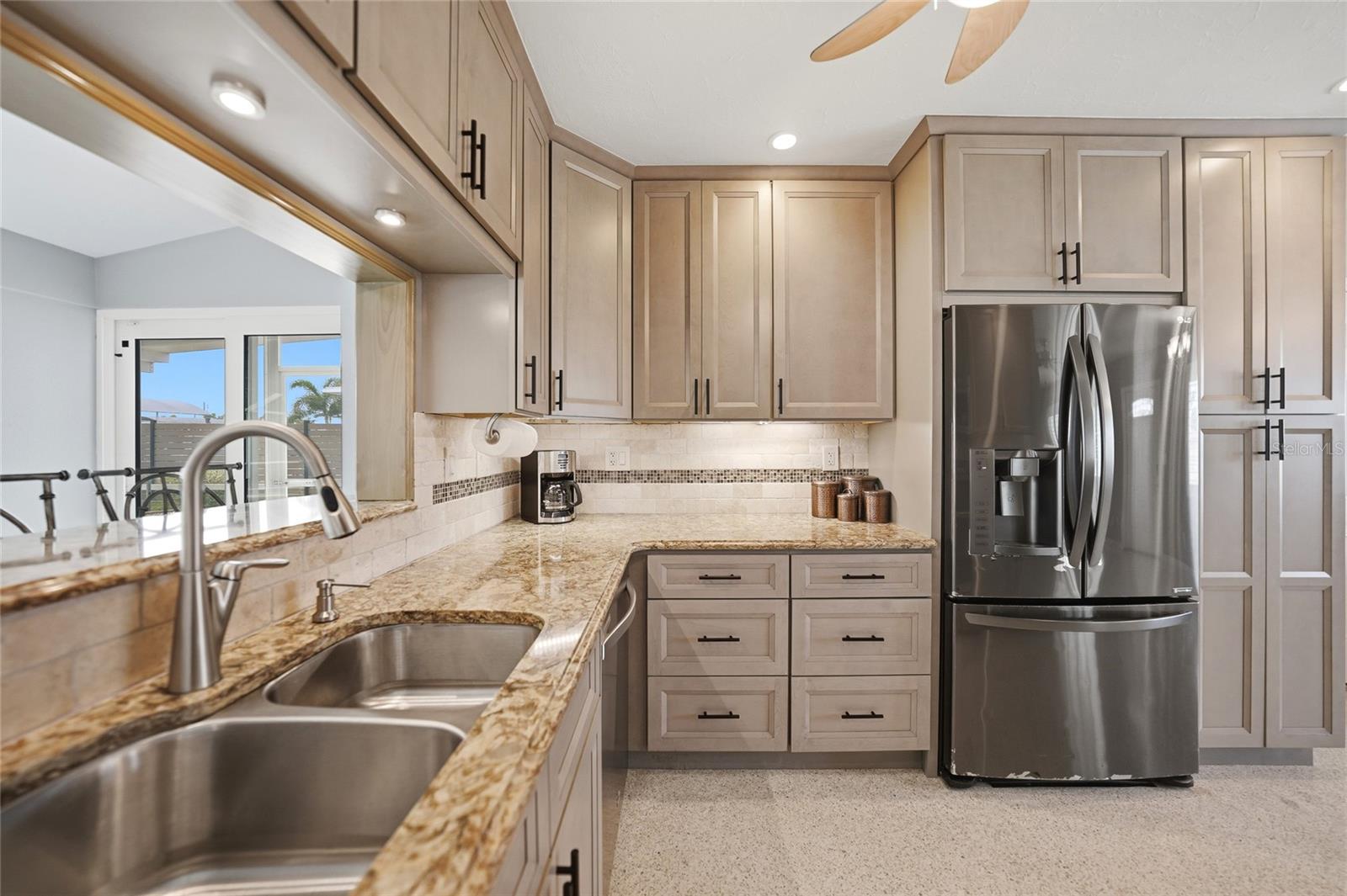 1433 LEMON BAY DR, ENGLEWOOD, FL, 34223