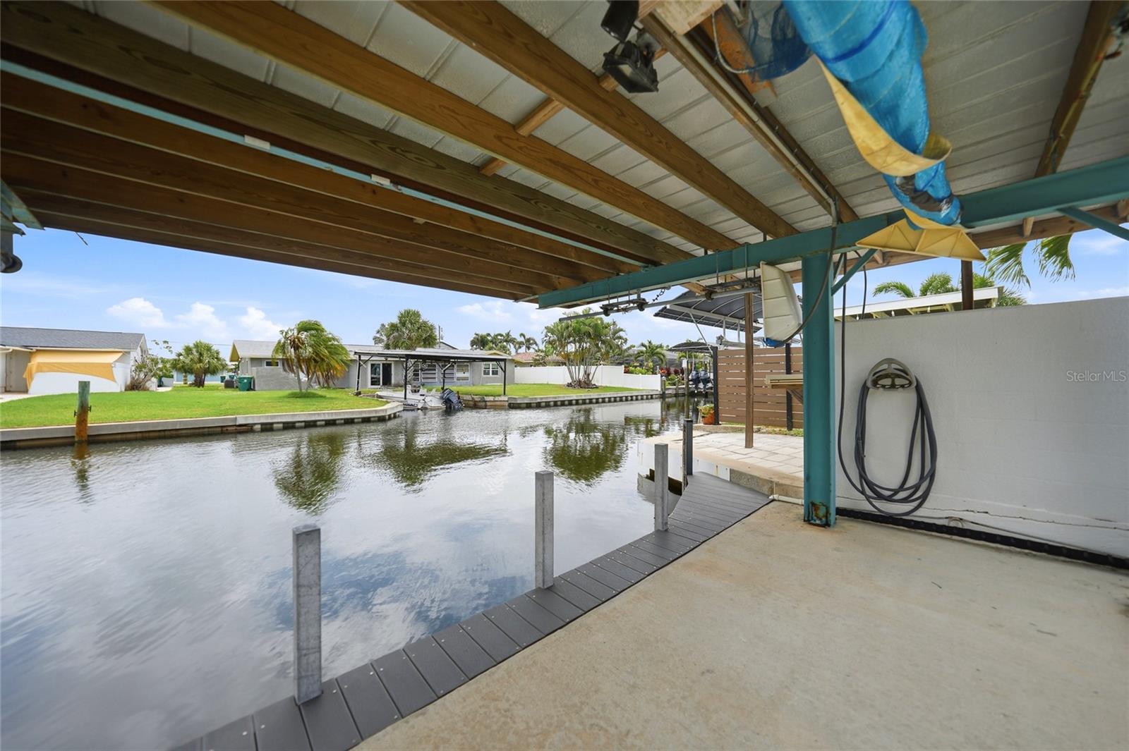 1433 LEMON BAY DR, ENGLEWOOD, FL, 34223