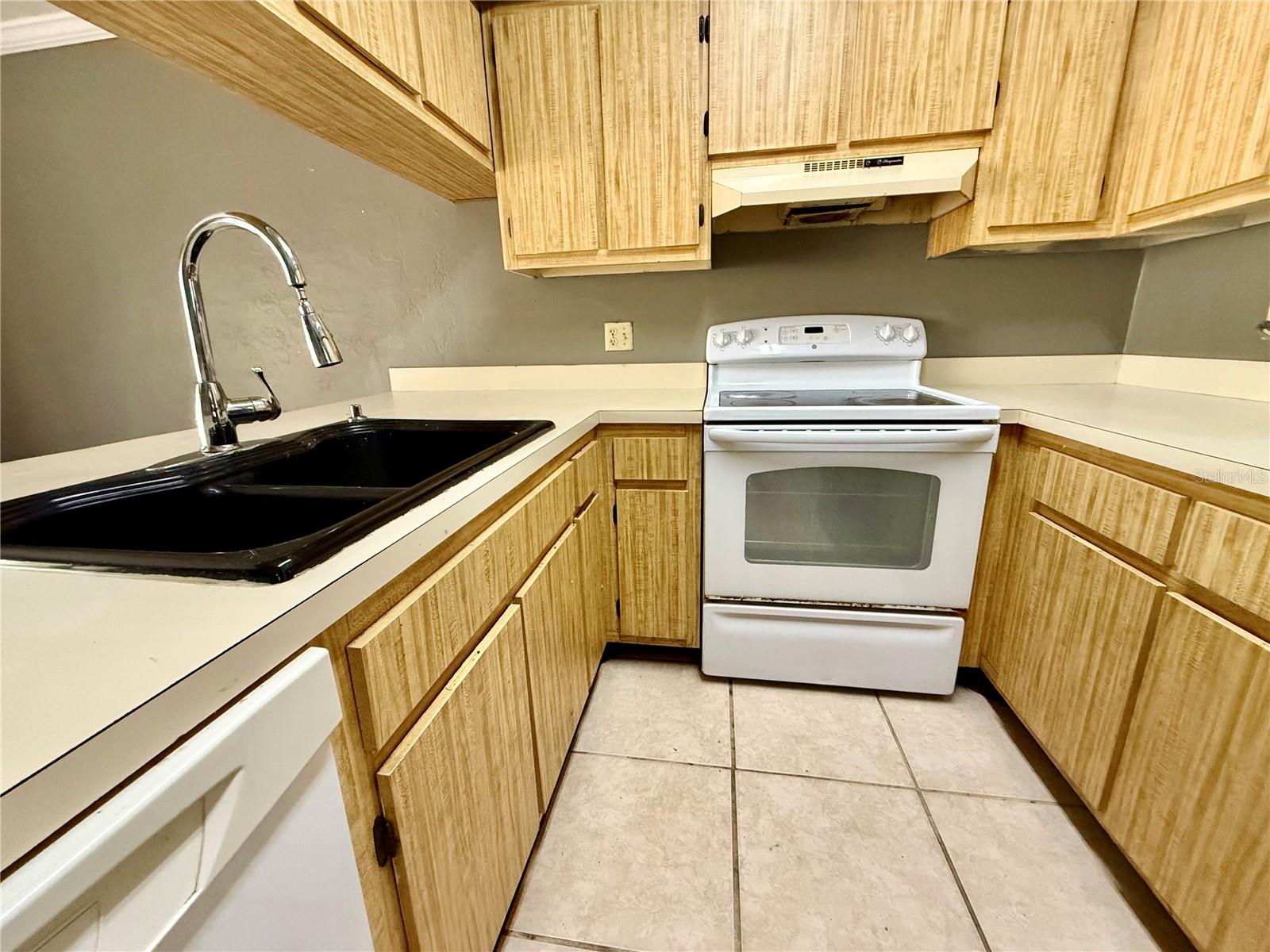 2735 SW 35TH PL #601, GAINESVILLE, FL, 32608