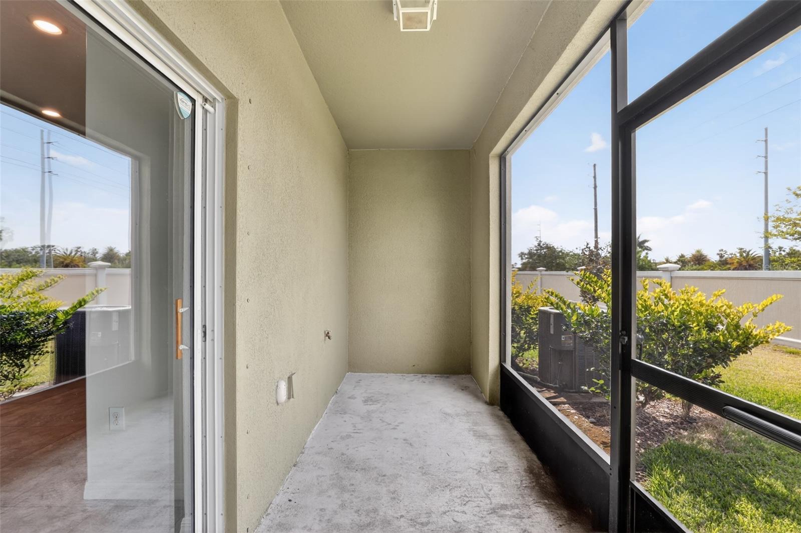 2224 GOLDEN FALCON DR, RUSKIN, FL, 33570