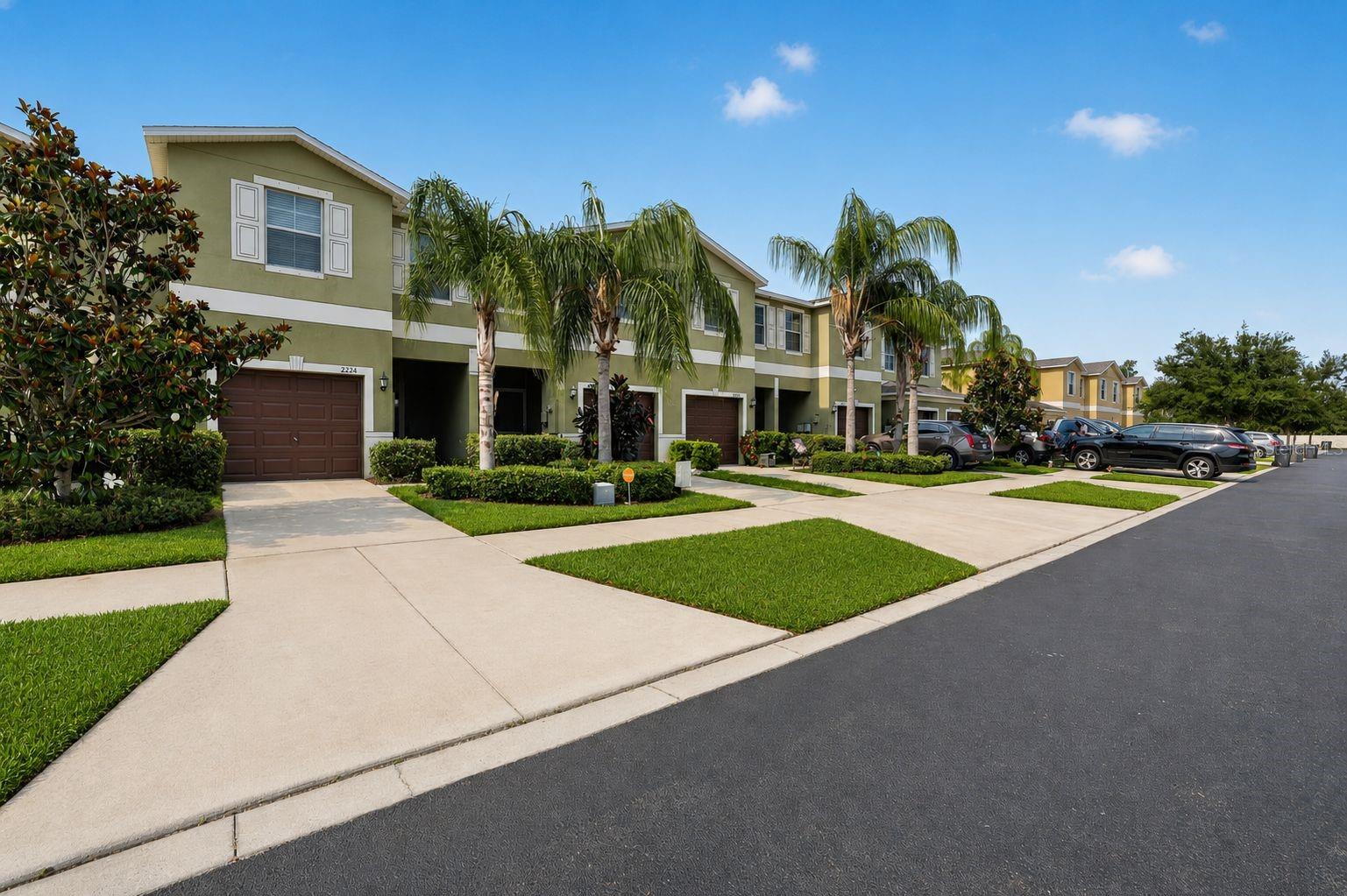 2224 GOLDEN FALCON DR, RUSKIN, FL, 33570