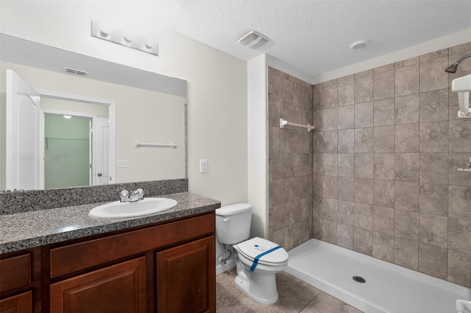 2224 GOLDEN FALCON DR, RUSKIN, FL, 33570