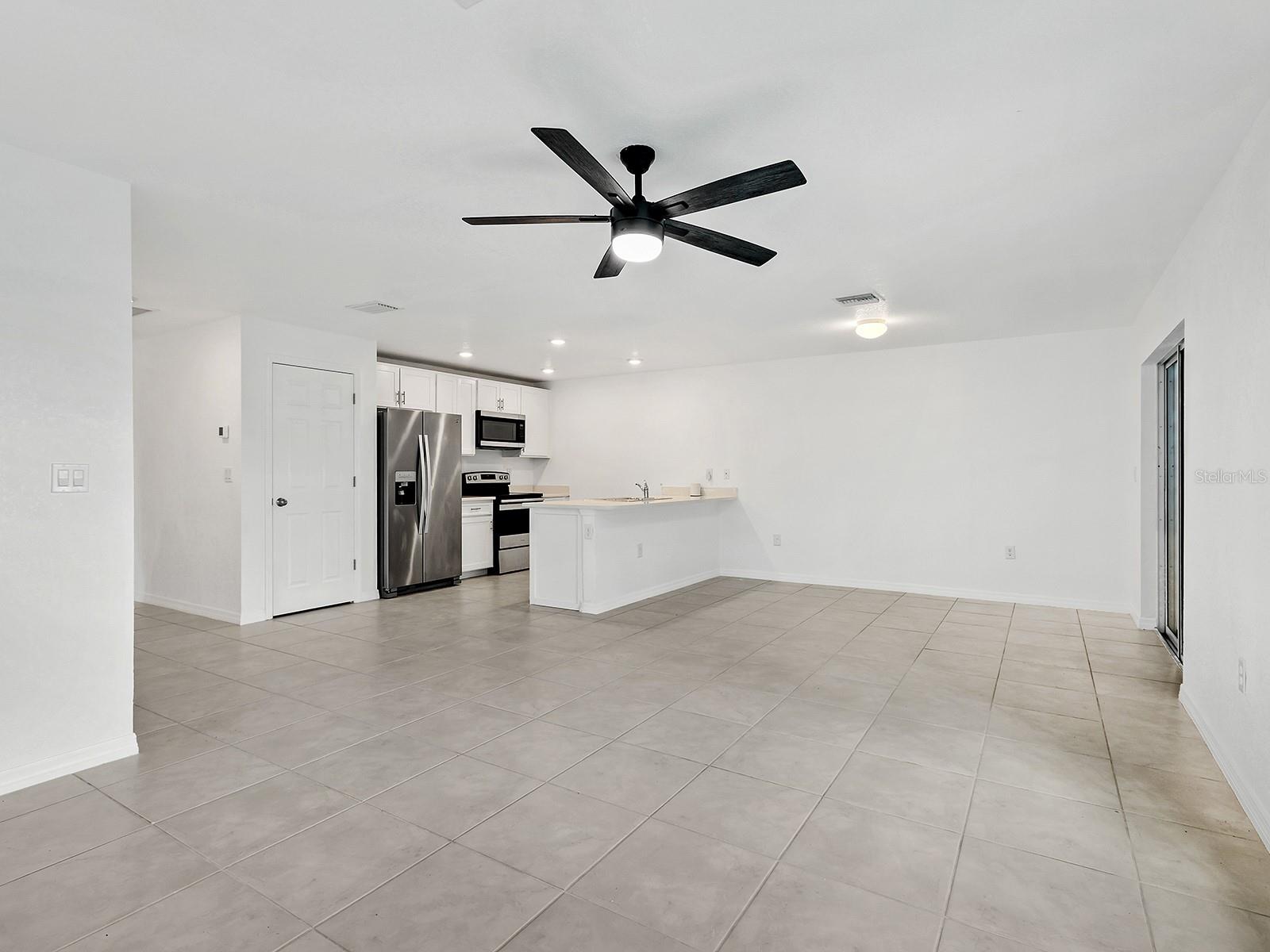 12168 GROSSPOINT AVE, PORT CHARLOTTE, FL, 33981