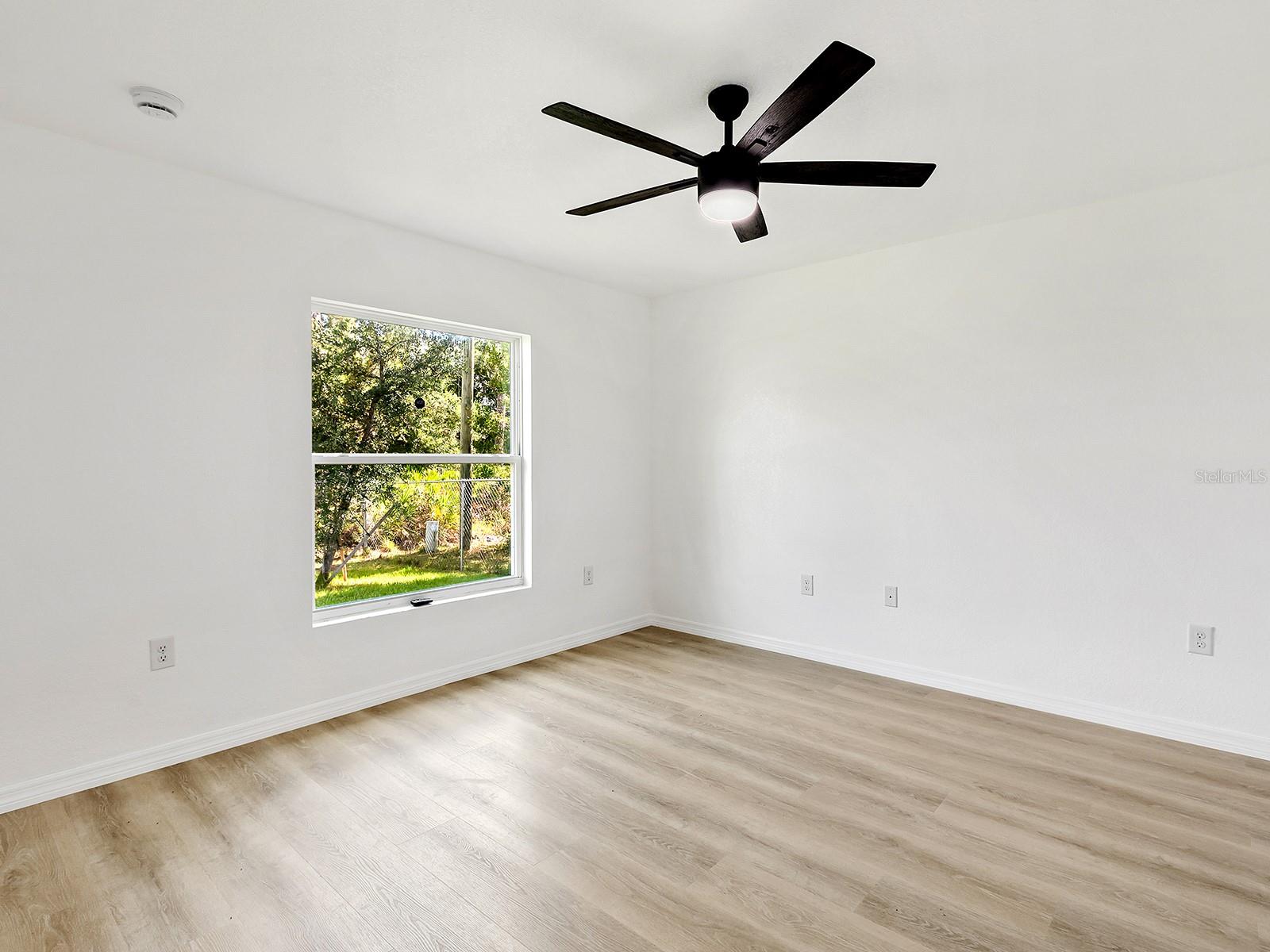 12168 GROSSPOINT AVE, PORT CHARLOTTE, FL, 33981