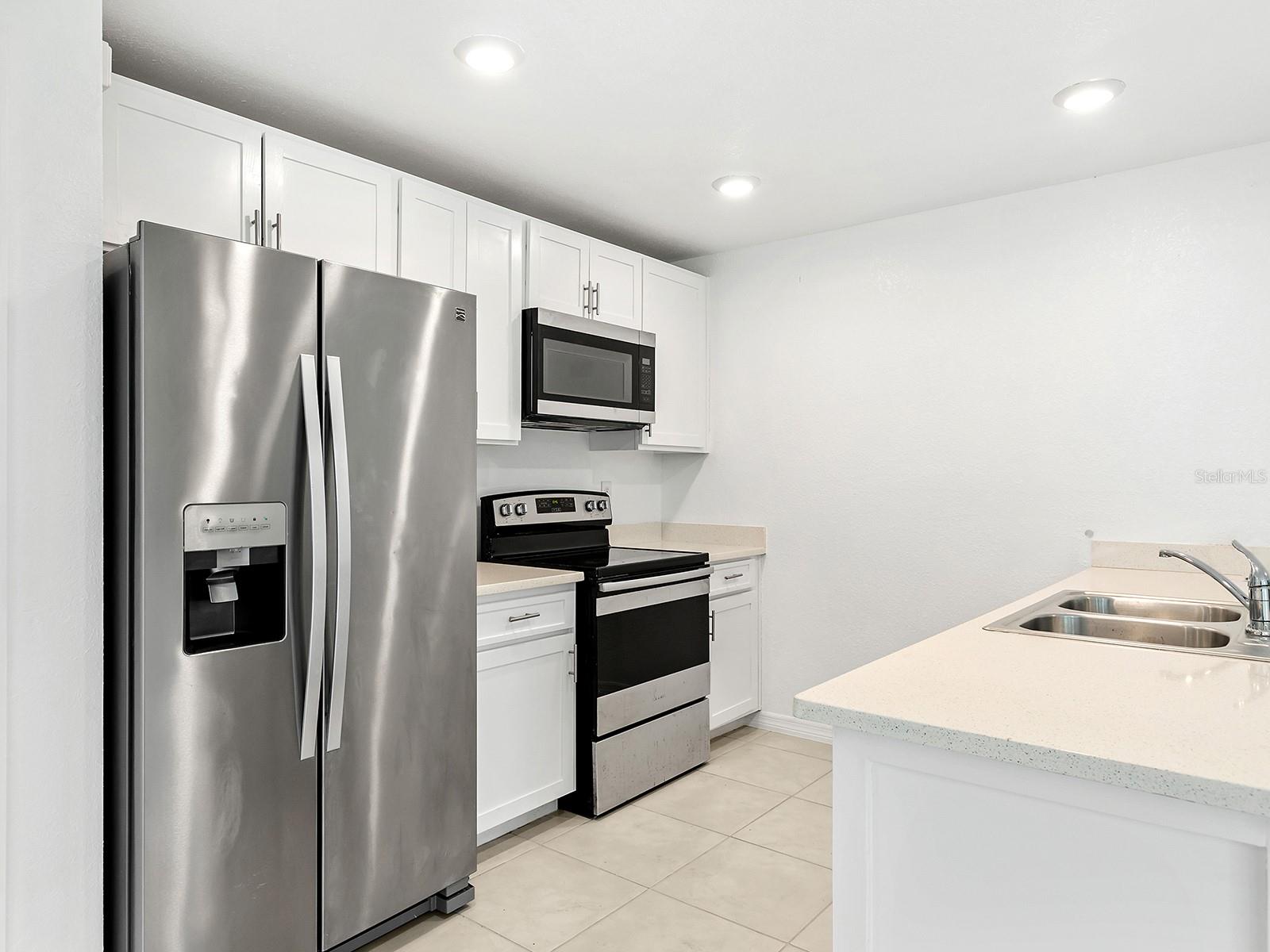 12168 GROSSPOINT AVE, PORT CHARLOTTE, FL, 33981