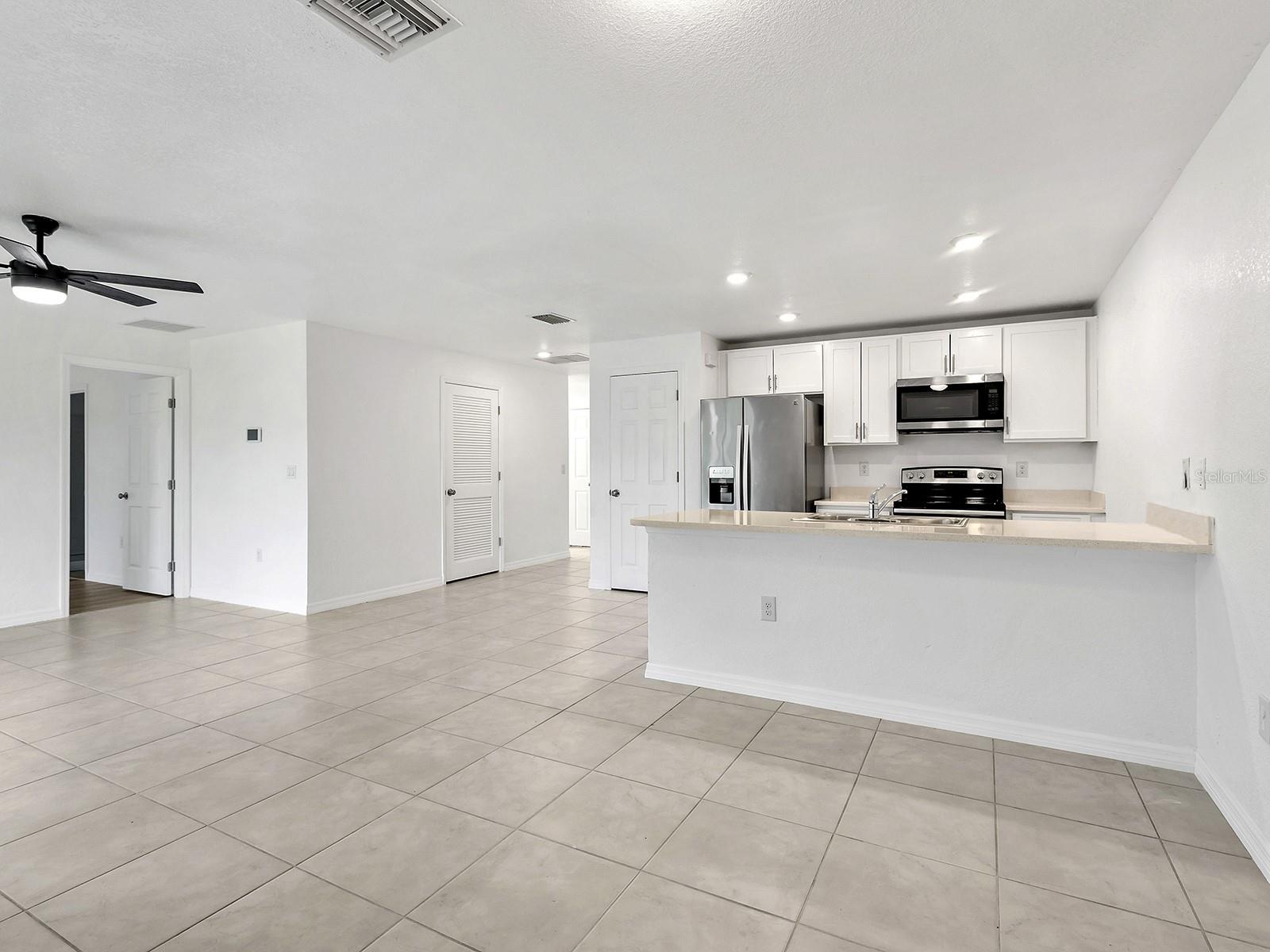 12168 GROSSPOINT AVE, PORT CHARLOTTE, FL, 33981