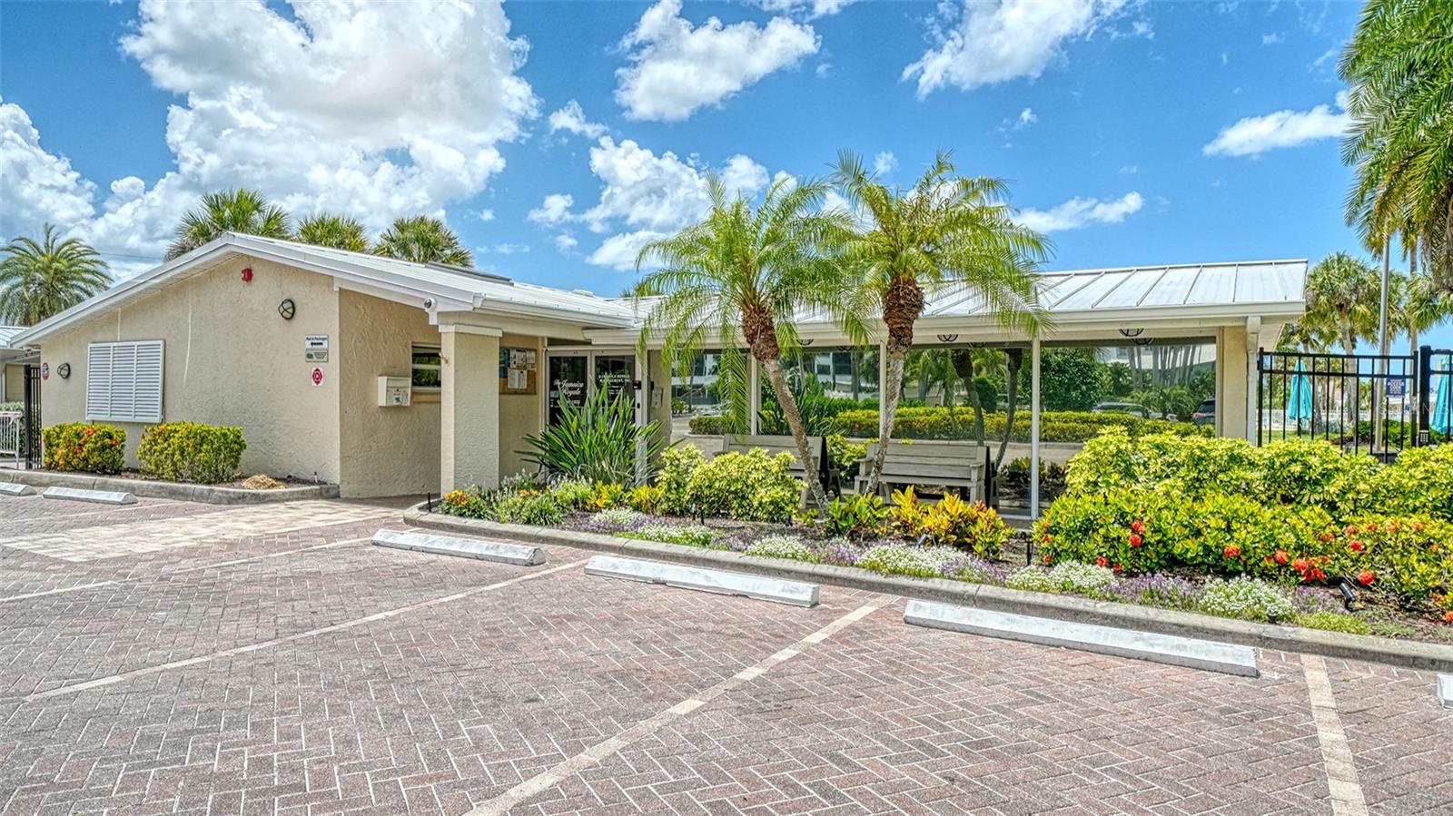 5830 MIDNIGHT PASS RD #32, SARASOTA, FL, 34242