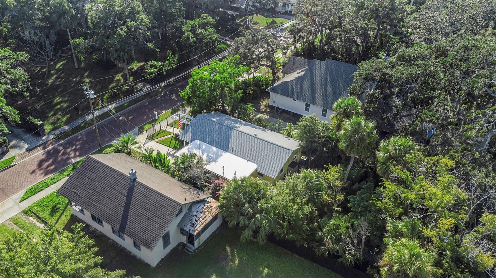 116 READ ST, TARPON SPRINGS, FL, 34689