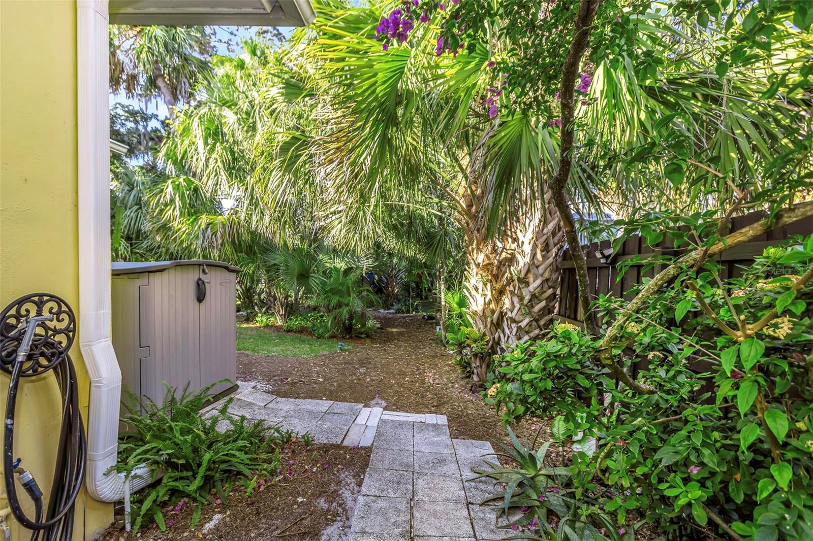 116 READ ST, TARPON SPRINGS, FL, 34689