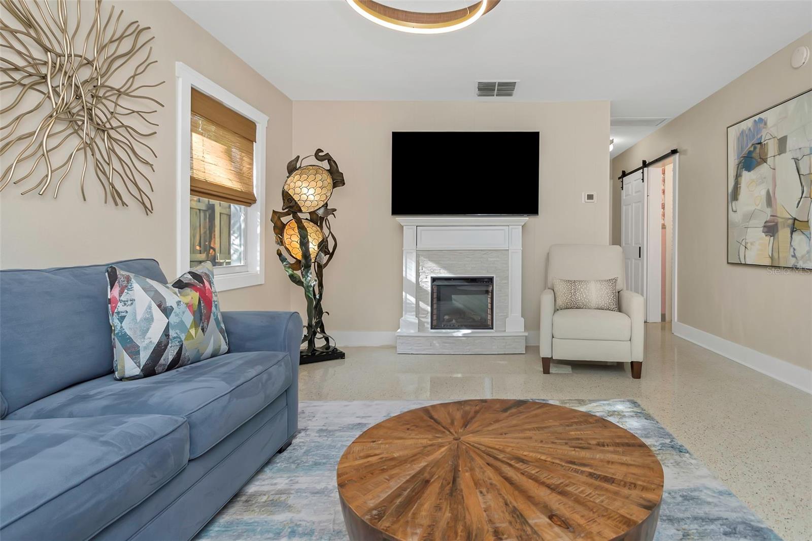 116 READ ST, TARPON SPRINGS, FL, 34689