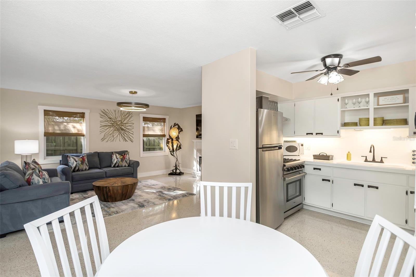 116 READ ST, TARPON SPRINGS, FL, 34689
