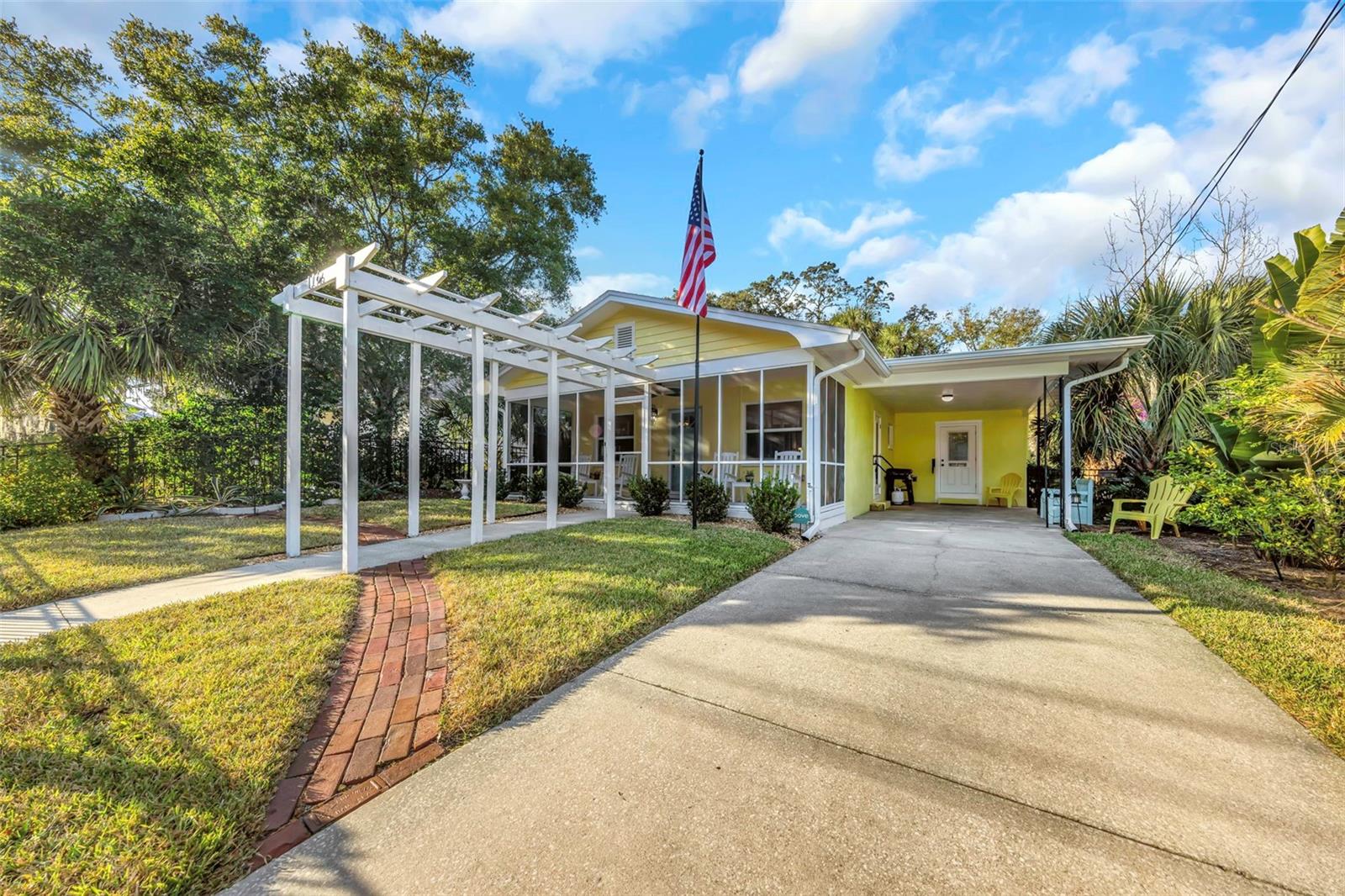 116 READ ST, TARPON SPRINGS, FL, 34689