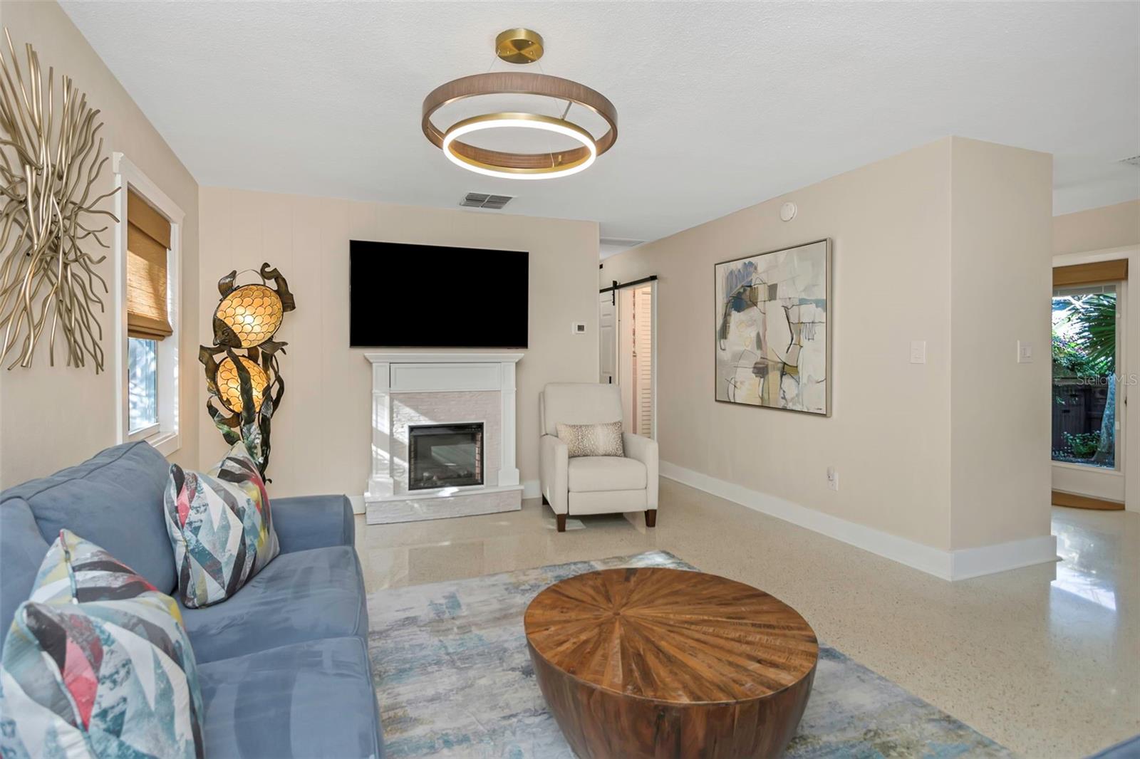 116 READ ST, TARPON SPRINGS, FL, 34689