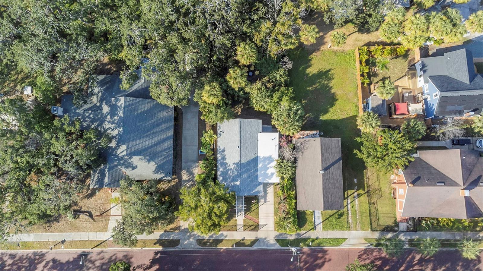 116 READ ST, TARPON SPRINGS, FL, 34689