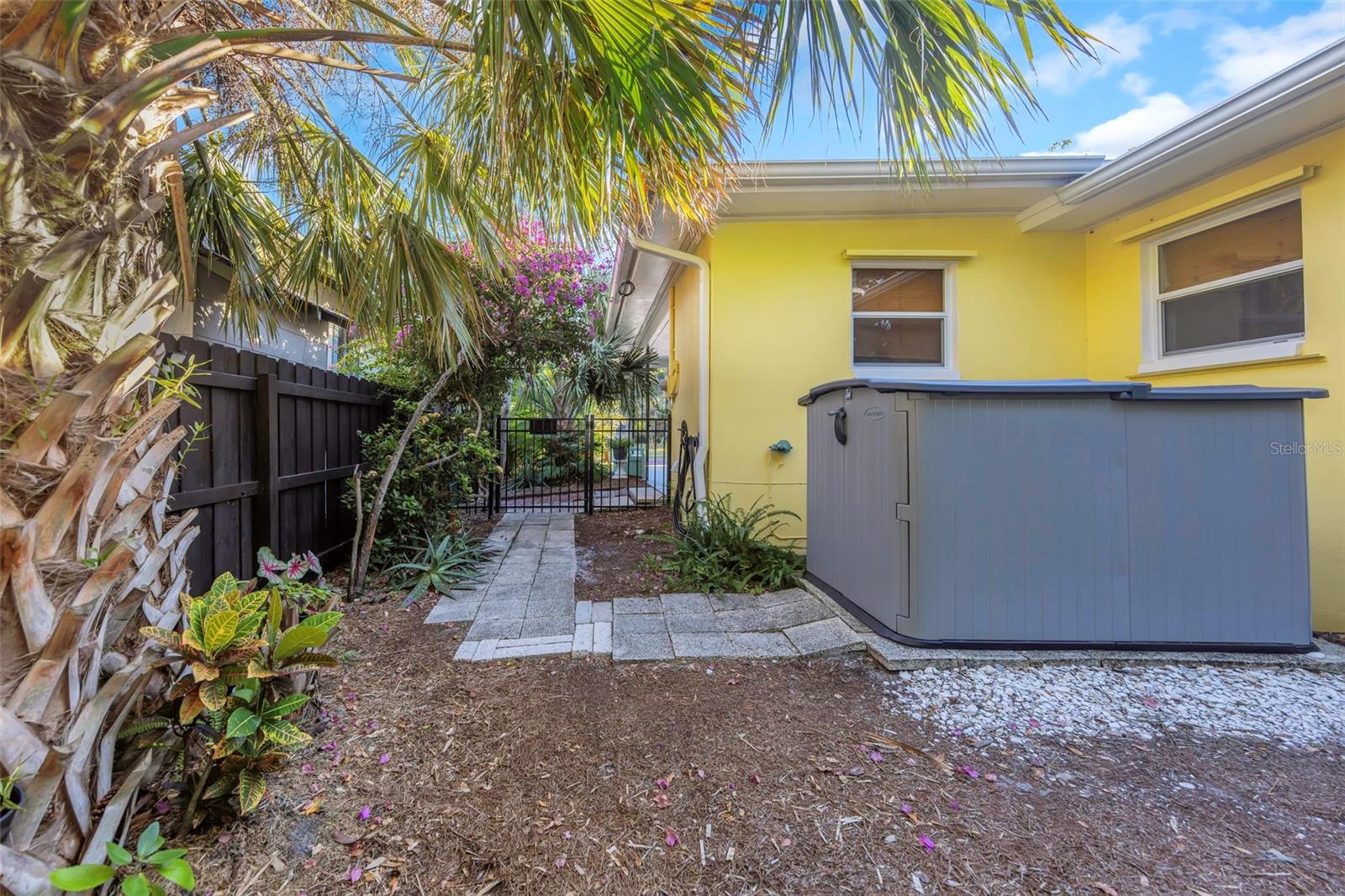 116 READ ST, TARPON SPRINGS, FL, 34689