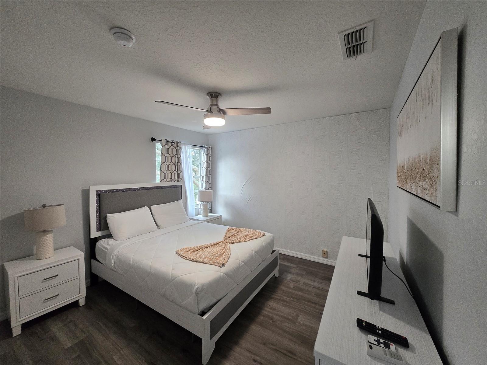 930 OXFORD DR, DAVENPORT, FL, 33897