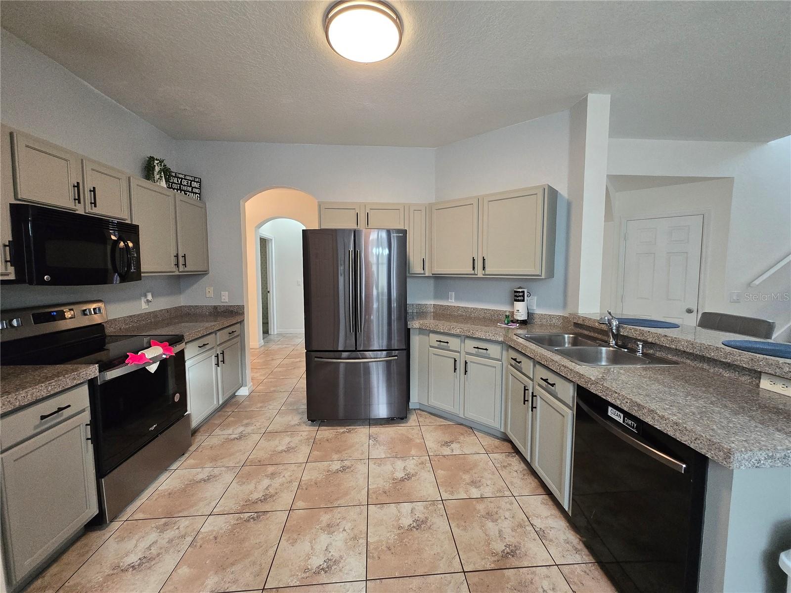 930 OXFORD DR, DAVENPORT, FL, 33897