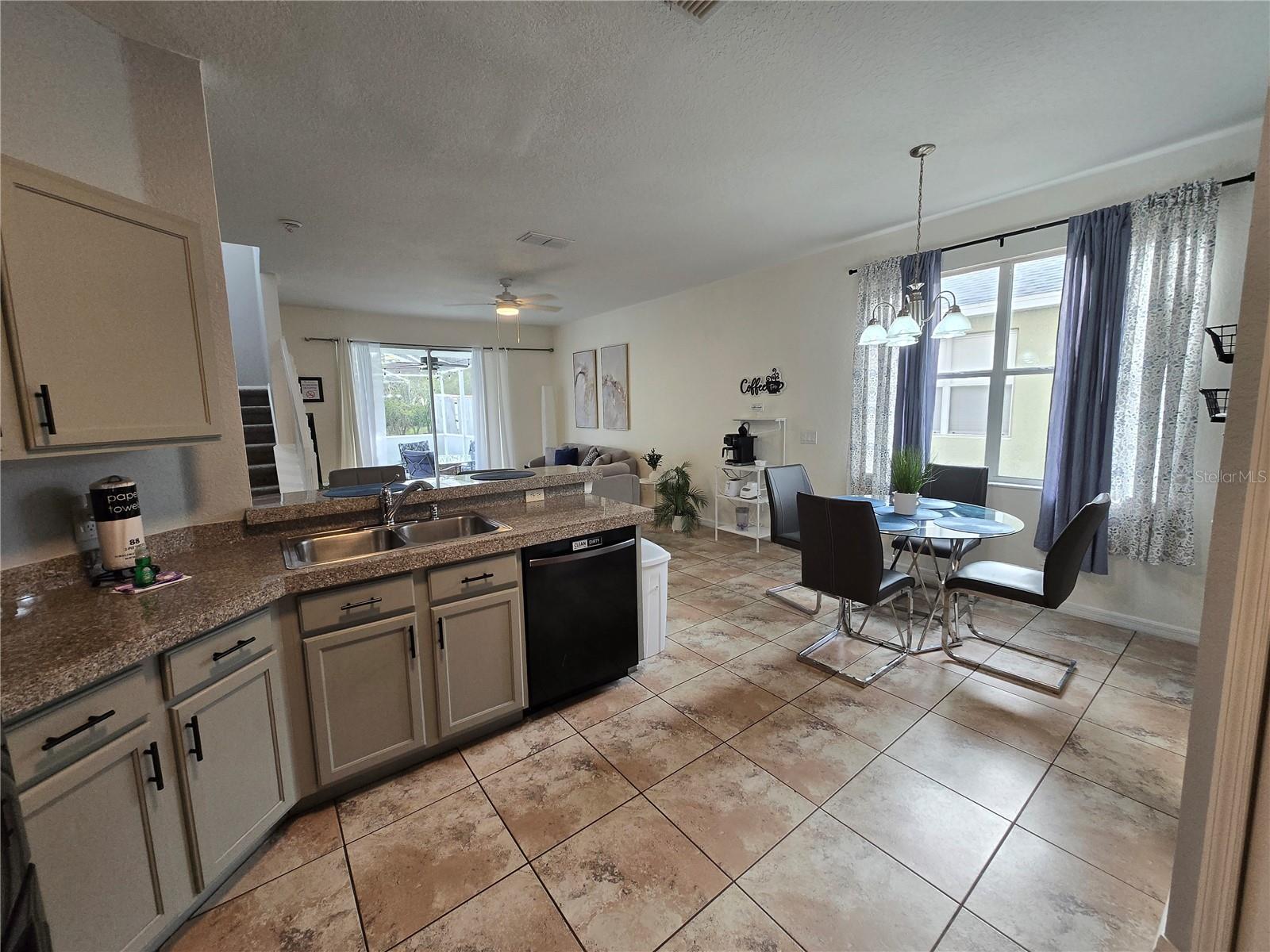 930 OXFORD DR, DAVENPORT, FL, 33897