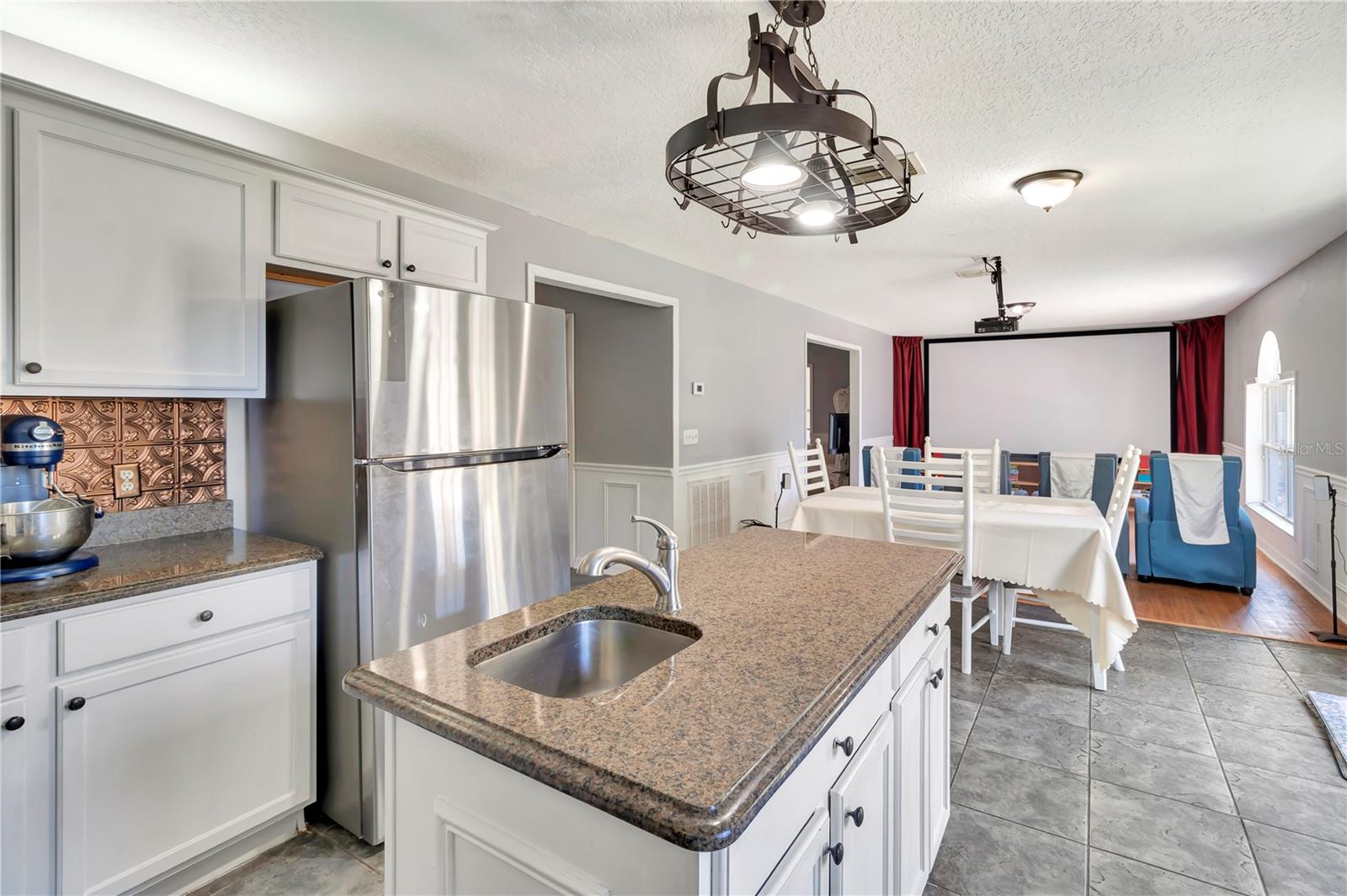 7642 PARK HILL AVE, LEESBURG, FL, 34748