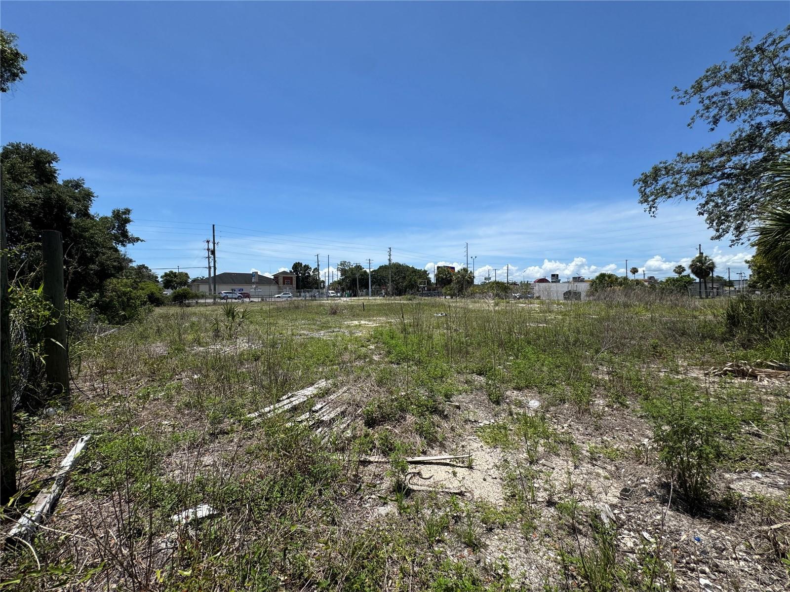 8725 W WATERS AVE, TAMPA, FL, 33615