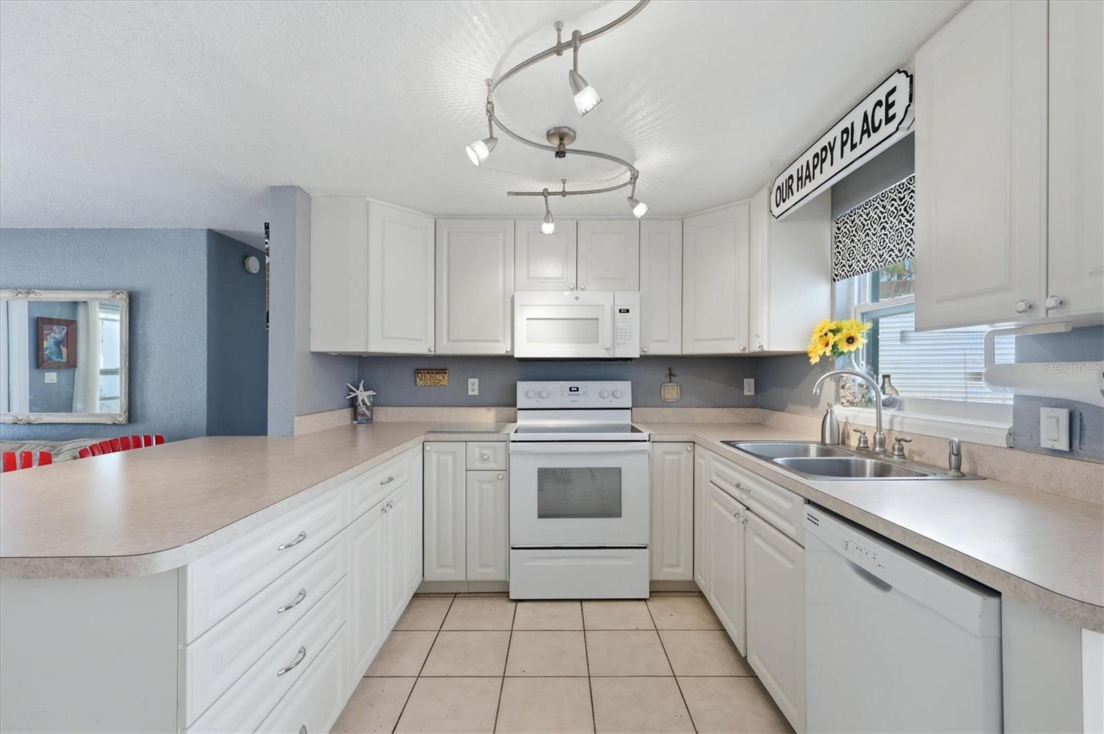 852 E 6TH ST, ENGLEWOOD, FL, 34223