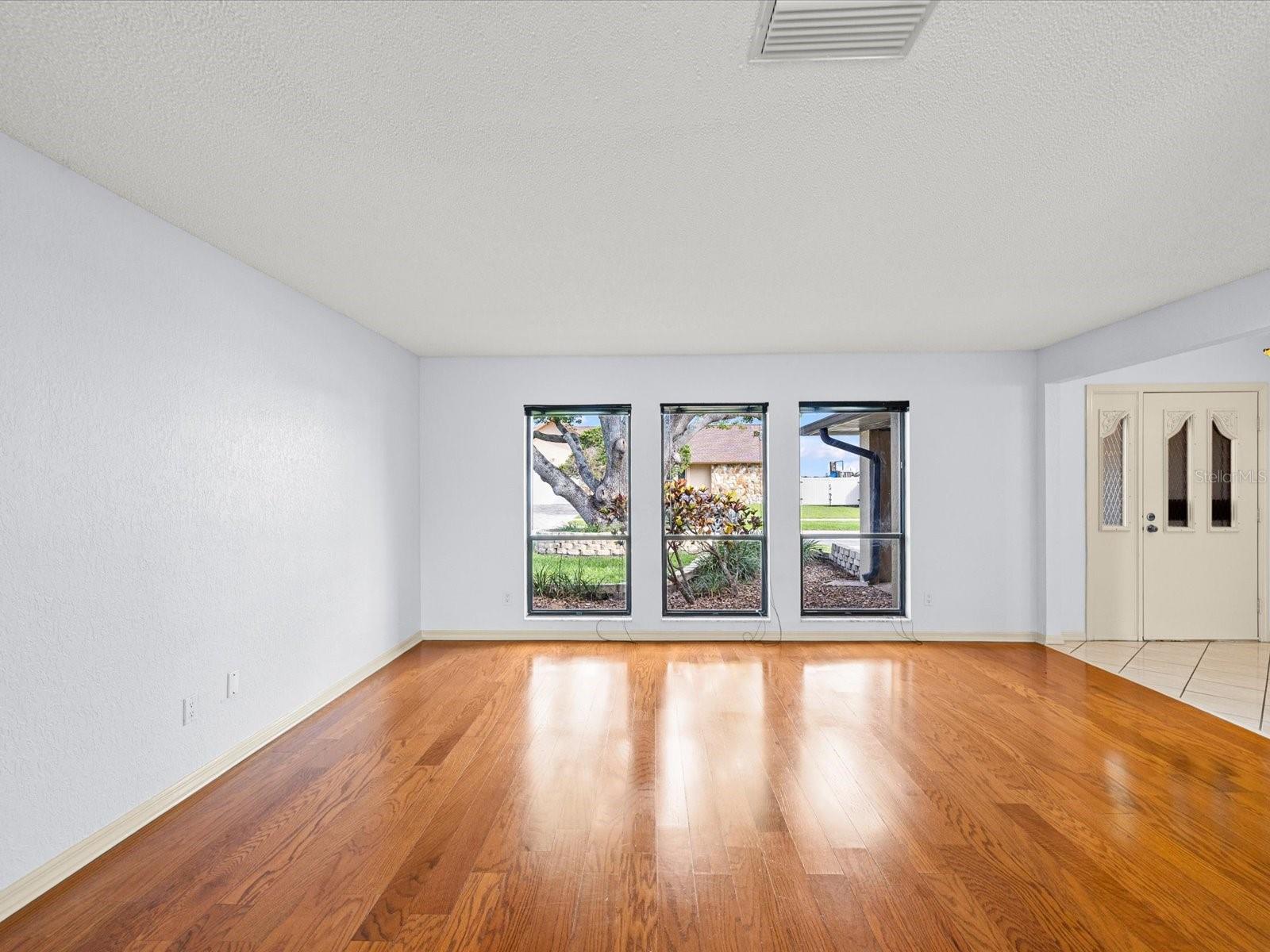 10843 HARBORSIDE DR, LARGO, FL, 33773